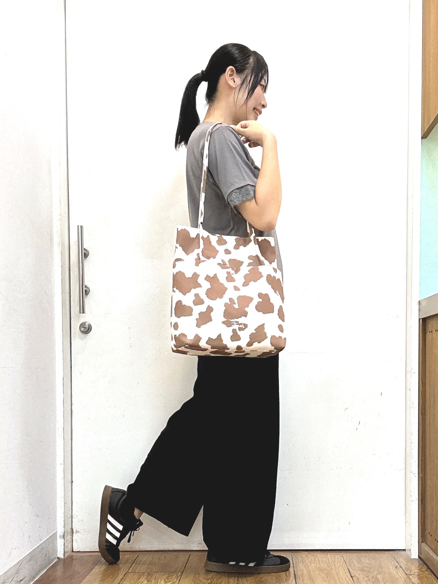 Karinさんの「SHOO･LA･RUE｜【UV/S-LL/洗濯機可】柄アソート お袖レースが旬顔 上品に決まる大人Tシャツ」を使ったコーディネート
