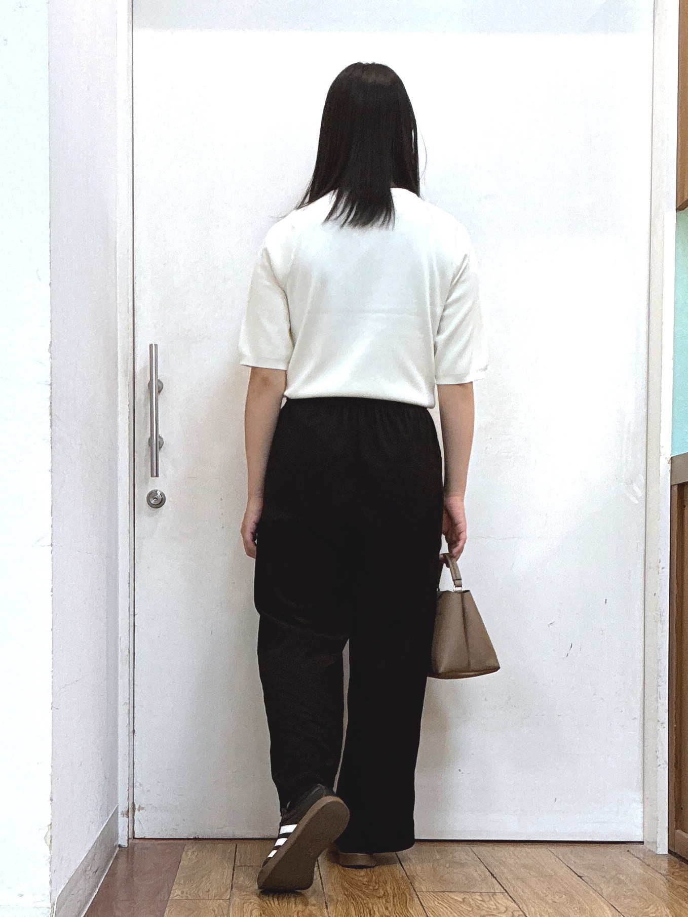 Karinさんの「SHOO･LA･RUE｜【ガンガン洗える/ひんやり/UV/毛玉になりにくい】二の腕見せない 5分袖ニット」を使ったコーディネート