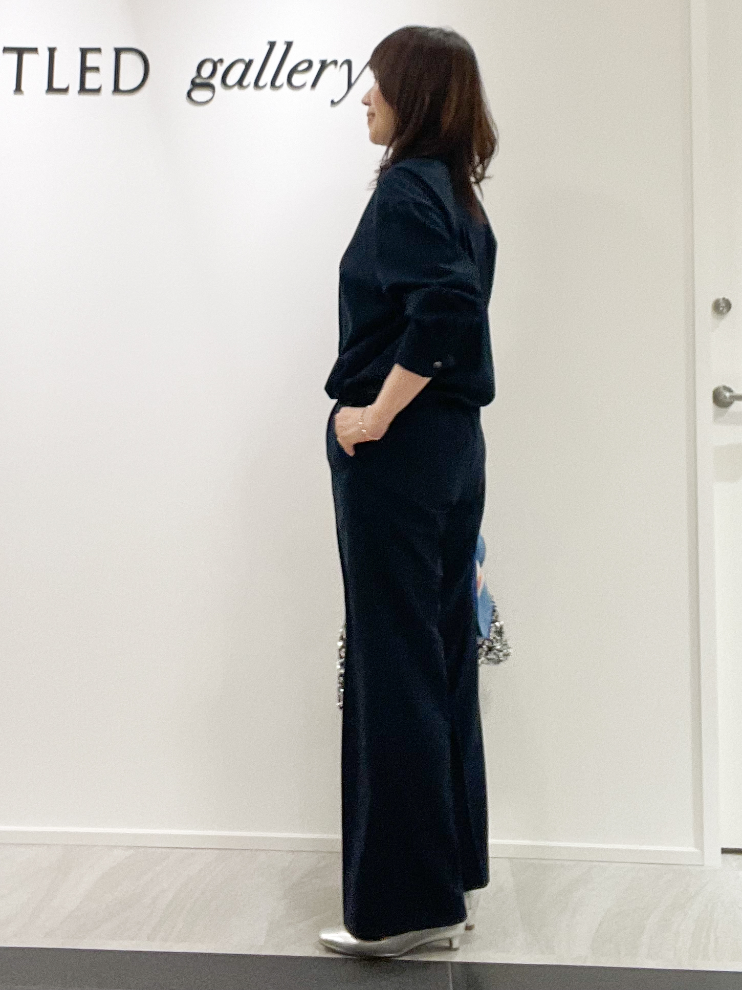 めいさんの「UNTITLED｜【秋羽織り/セットアップ可/UVカット】エアリークールドロストシャツ」を使ったコーディネート