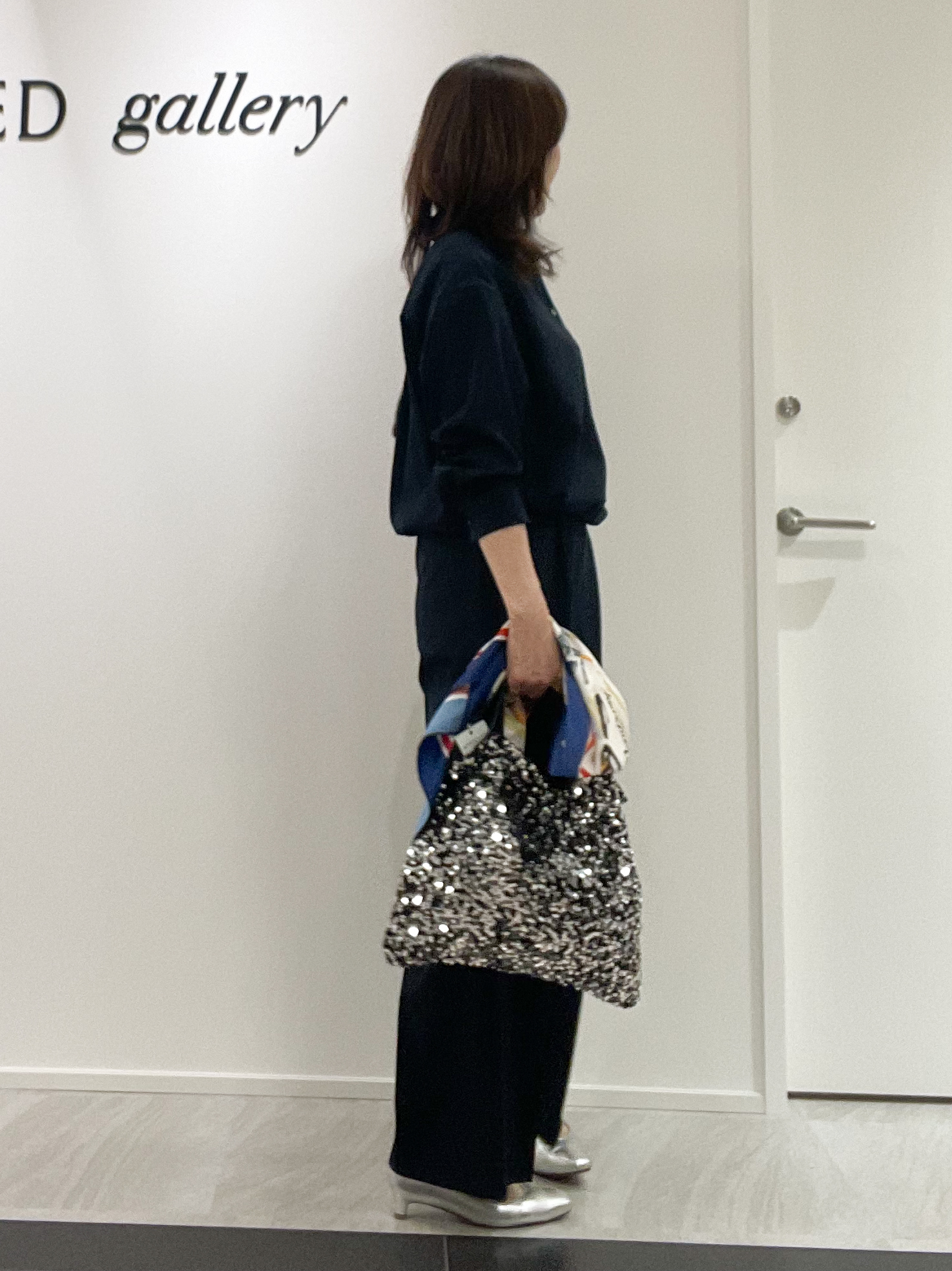 めいさんの「UNTITLED｜【秋羽織り/セットアップ可/UVカット】エアリークールドロストシャツ」を使ったコーディネート