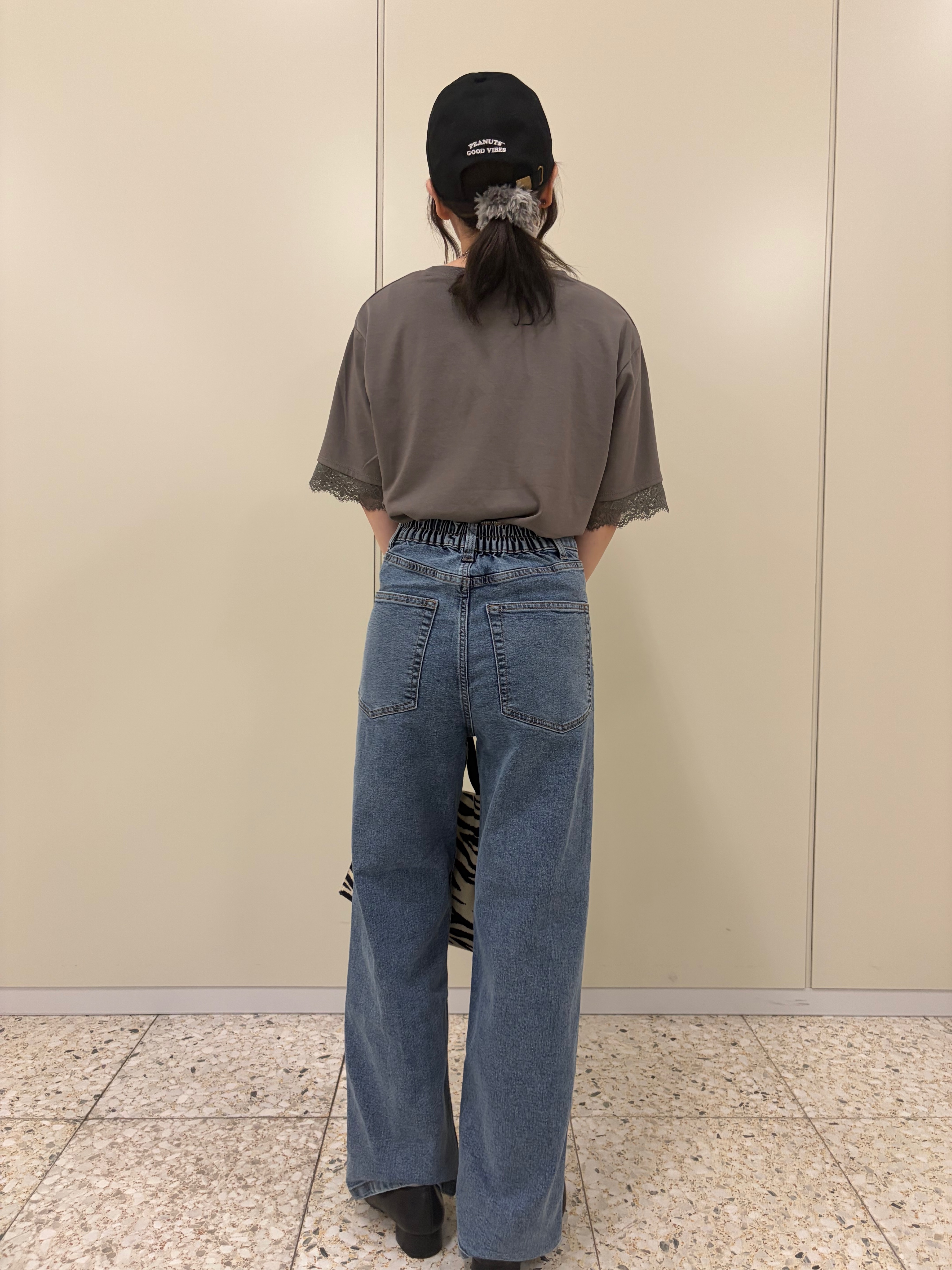 ひよりん⭐️さんの「SHOO･LA･RUE｜【UV/S-LL/洗濯機可】柄アソート お袖レースが旬顔 上品に決まる大人Tシャツ」を使ったコーディネート