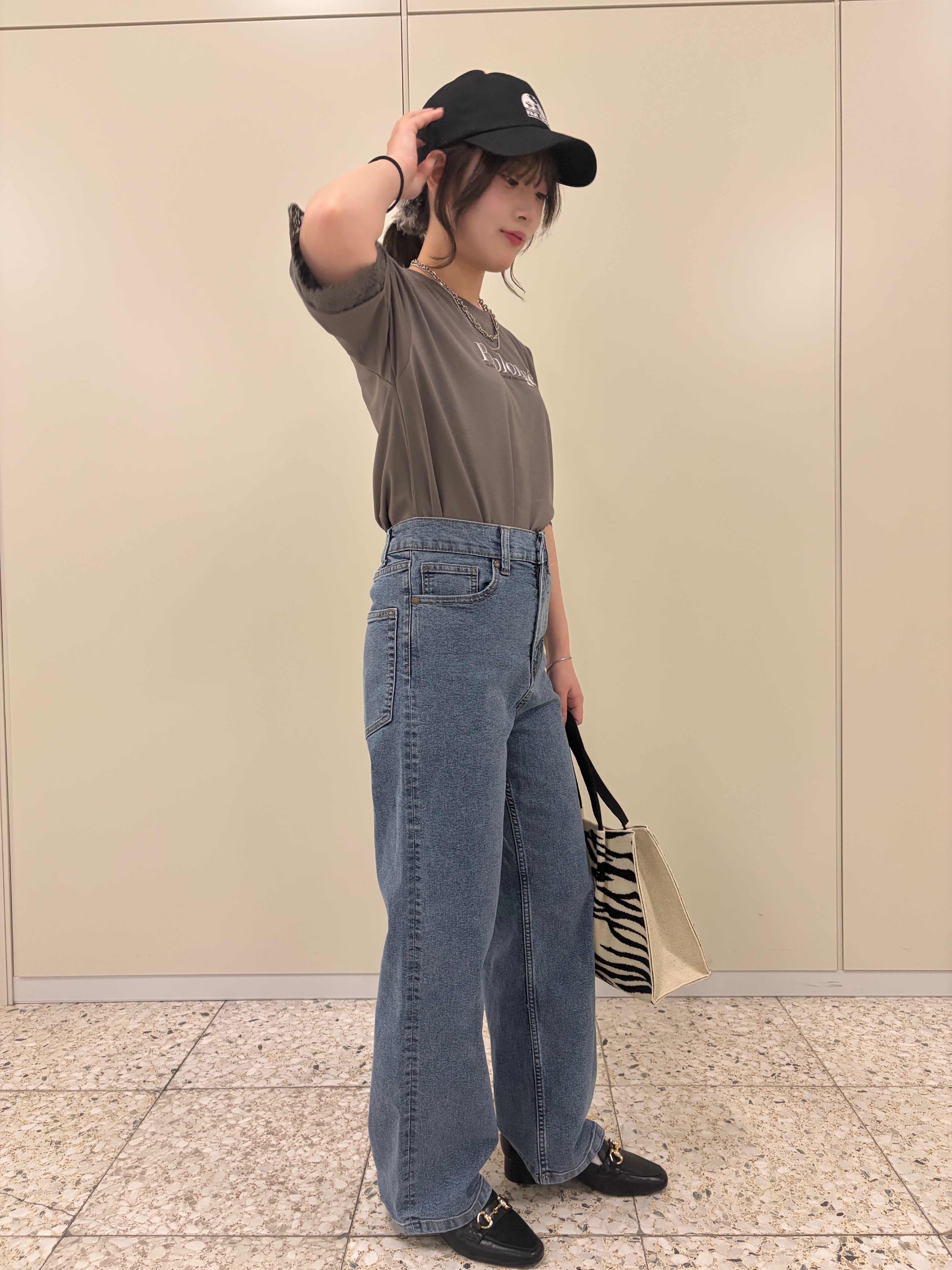 ひよりん⭐️さんの「SHOO･LA･RUE｜【UV/S-LL/洗濯機可】柄アソート お袖レースが旬顔 上品に決まる大人Tシャツ」を使ったコーディネート