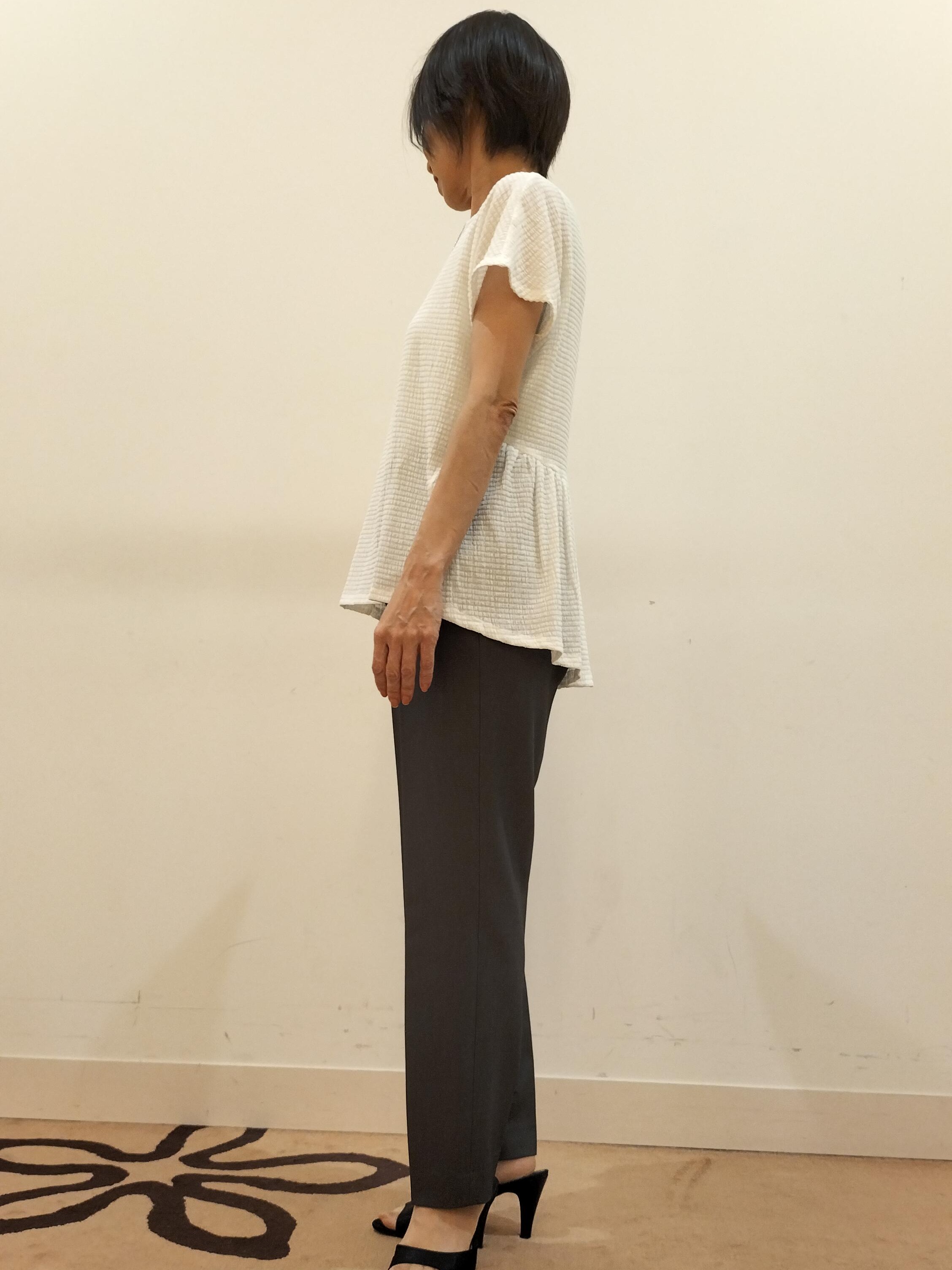 jamさんの「Reflect｜【腰まわりカバー／手洗い可】ペプラムプルオーバー」を使ったコーディネート