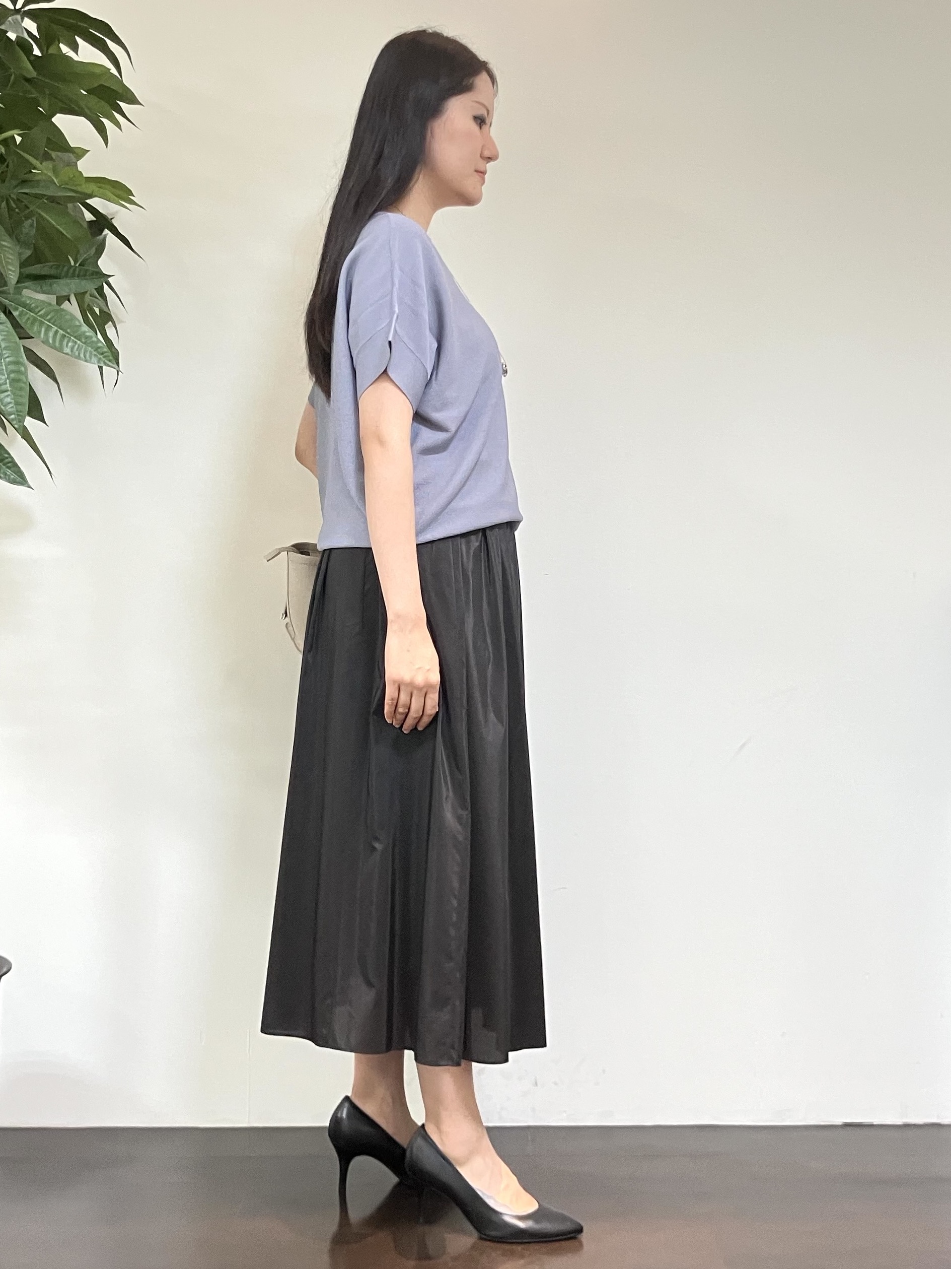 カレンさんの「UNTITLED｜【11色展開/体型カバー】前後2WAYフレンチスリーブニット」を使ったコーディネート