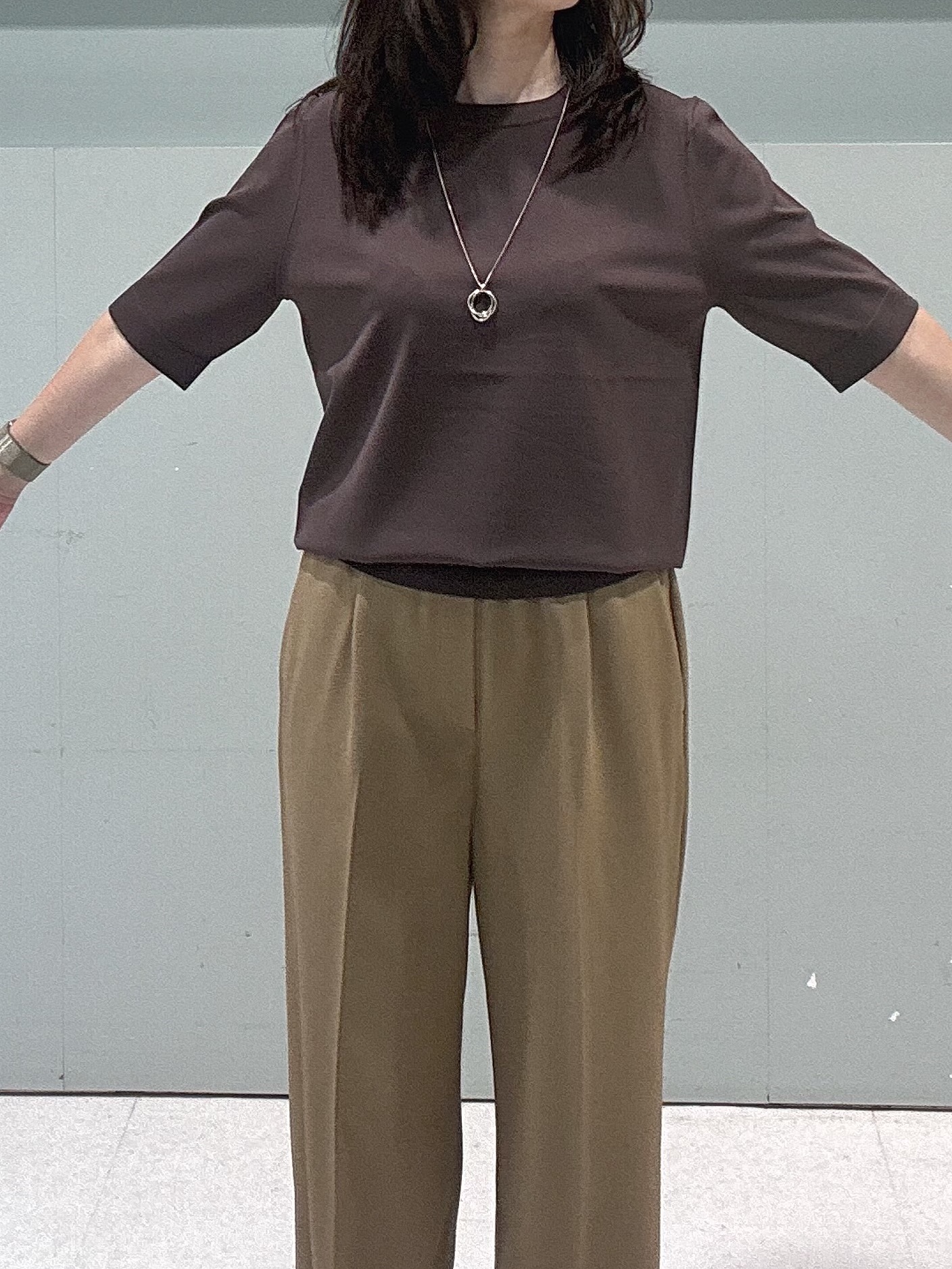 makiさんの「UNTITLED｜【アンサンブル可能/秋羽織り】コンパクトニットカーディガン」を使ったコーディネート