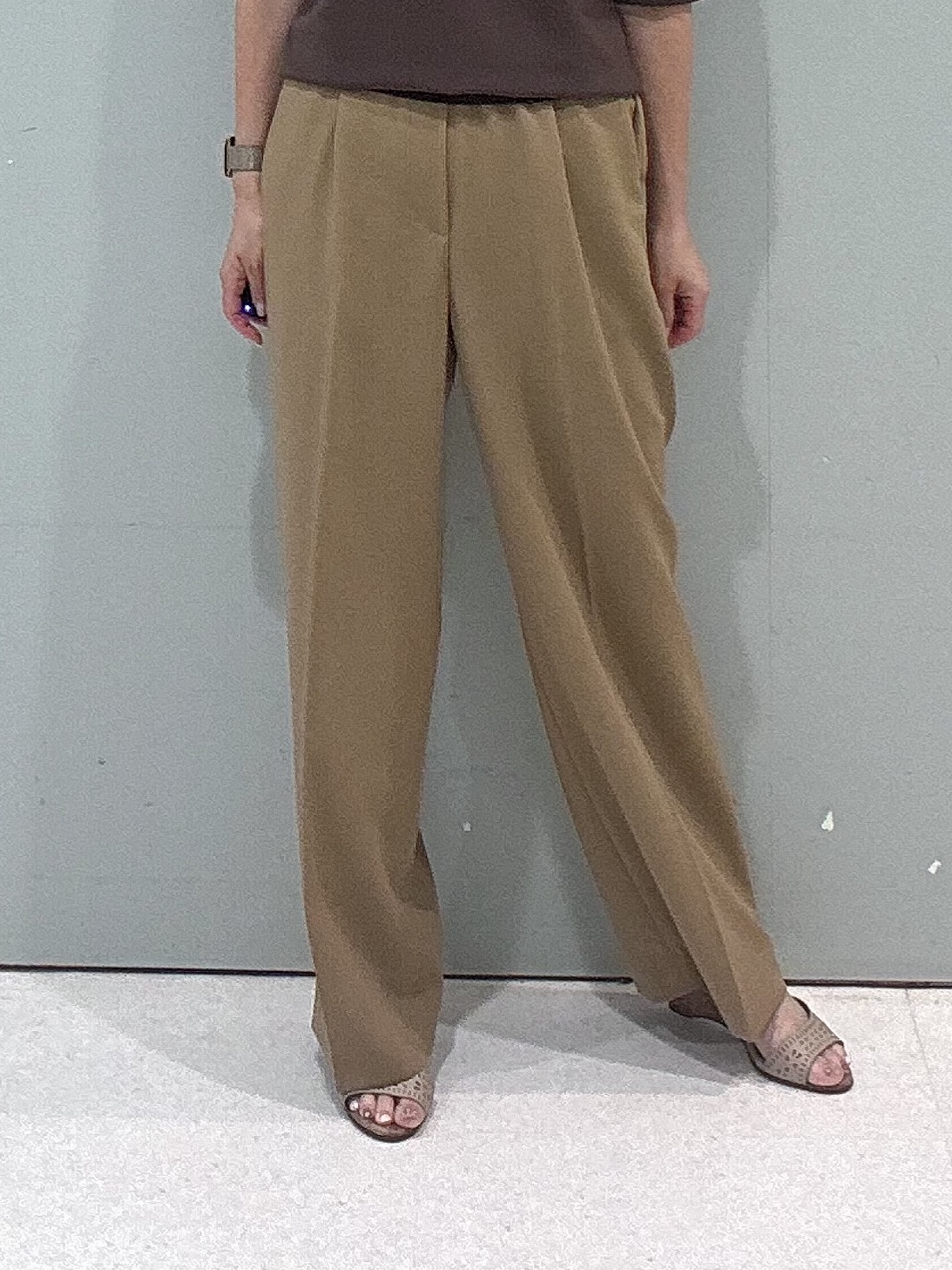 makiさんの「UNTITLED｜【アンサンブル可能/秋羽織り】コンパクトニットカーディガン」を使ったコーディネート