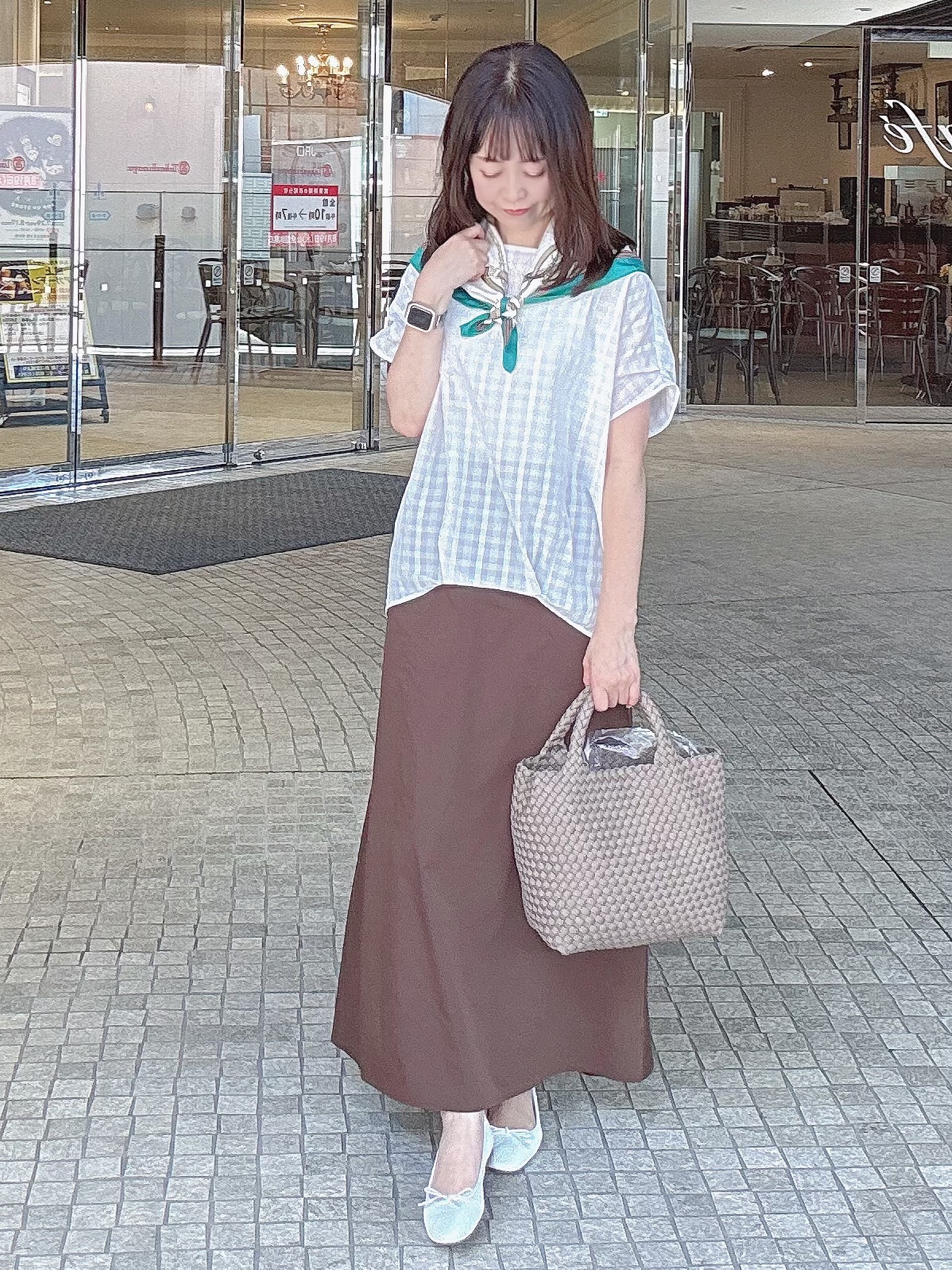 makiさんの「UNTITLED｜【秋めきシャツ/体型カバー】シアーチェックブラウス」を使ったコーディネート