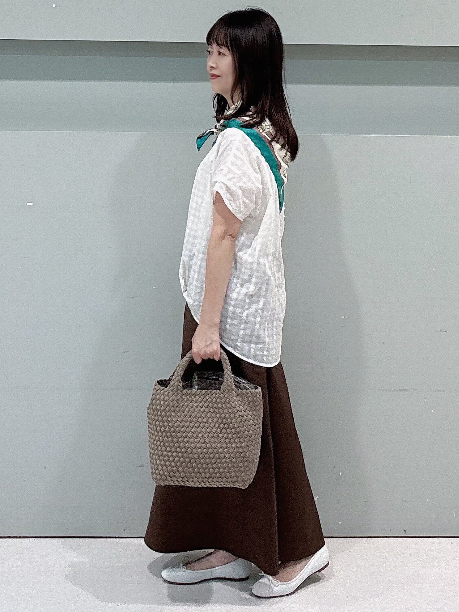 makiさんの「UNTITLED｜【秋めきシャツ/体型カバー】シアーチェックブラウス」を使ったコーディネート