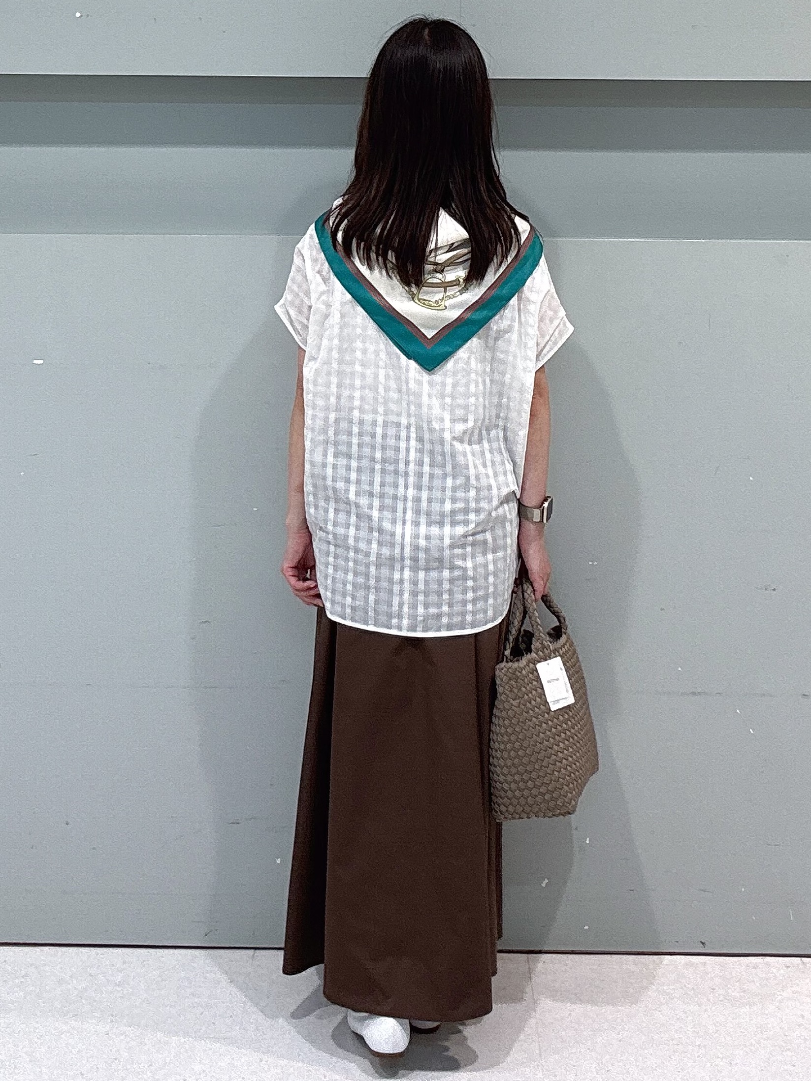 makiさんの「UNTITLED｜【秋めきシャツ/体型カバー】シアーチェックブラウス」を使ったコーディネート