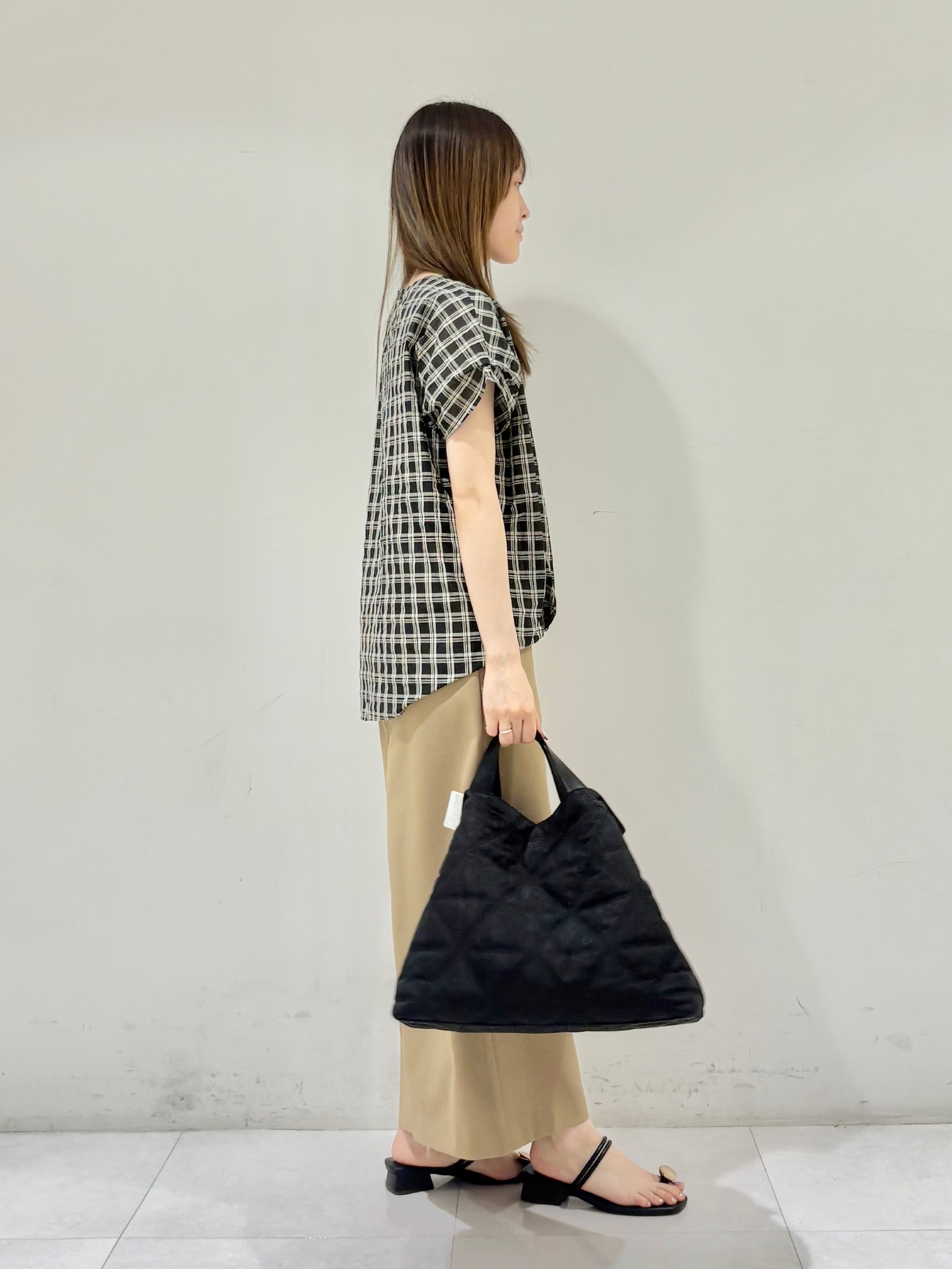 kyokaさんの「UNTITLED｜【秋めきシャツ/体型カバー】シアーチェックブラウス」を使ったコーディネート