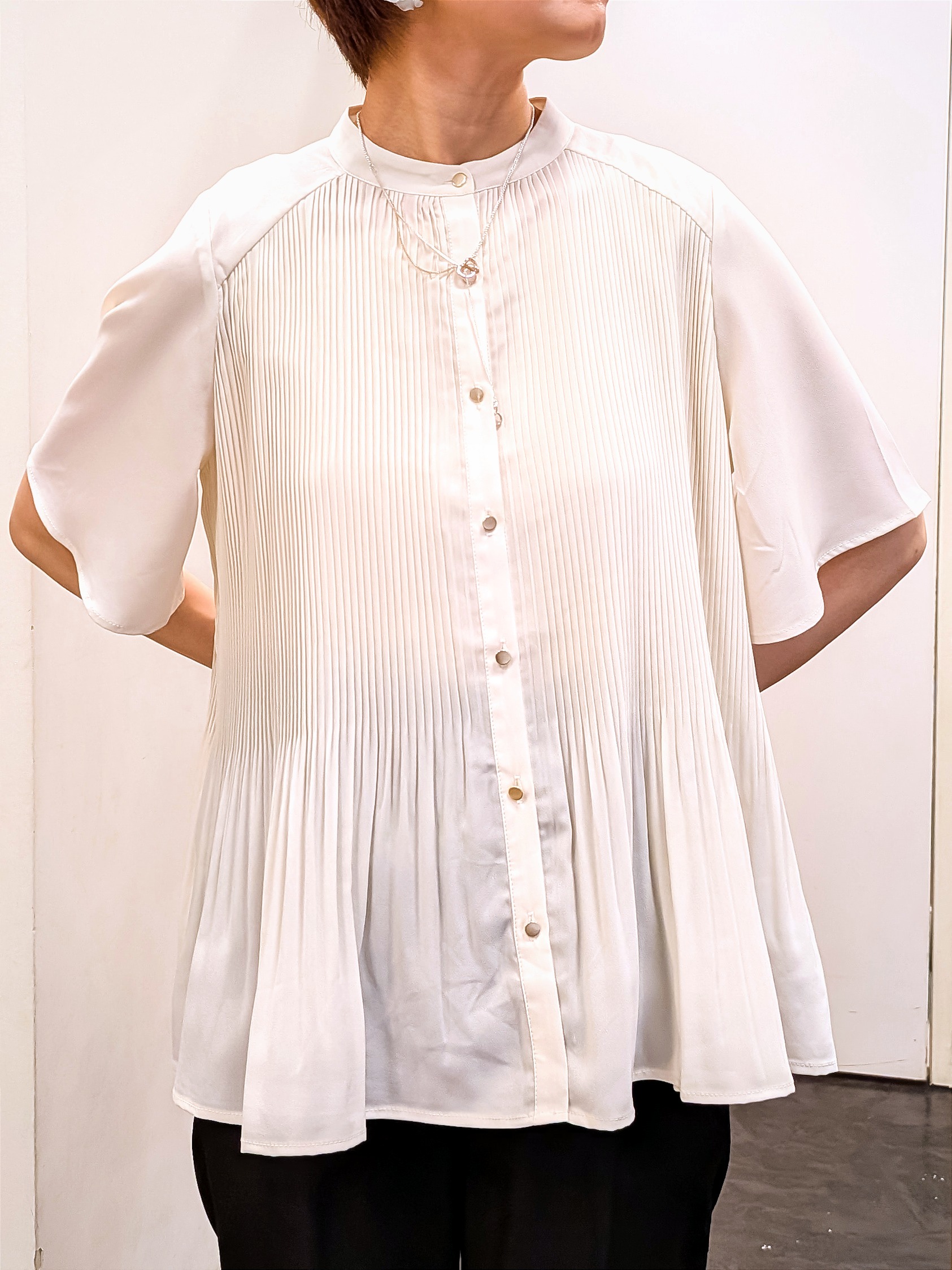 やまちゃんさんの「grove｜【体型カバー◎】大人フェミニン消しプリーツブラウス」を使ったコーディネート