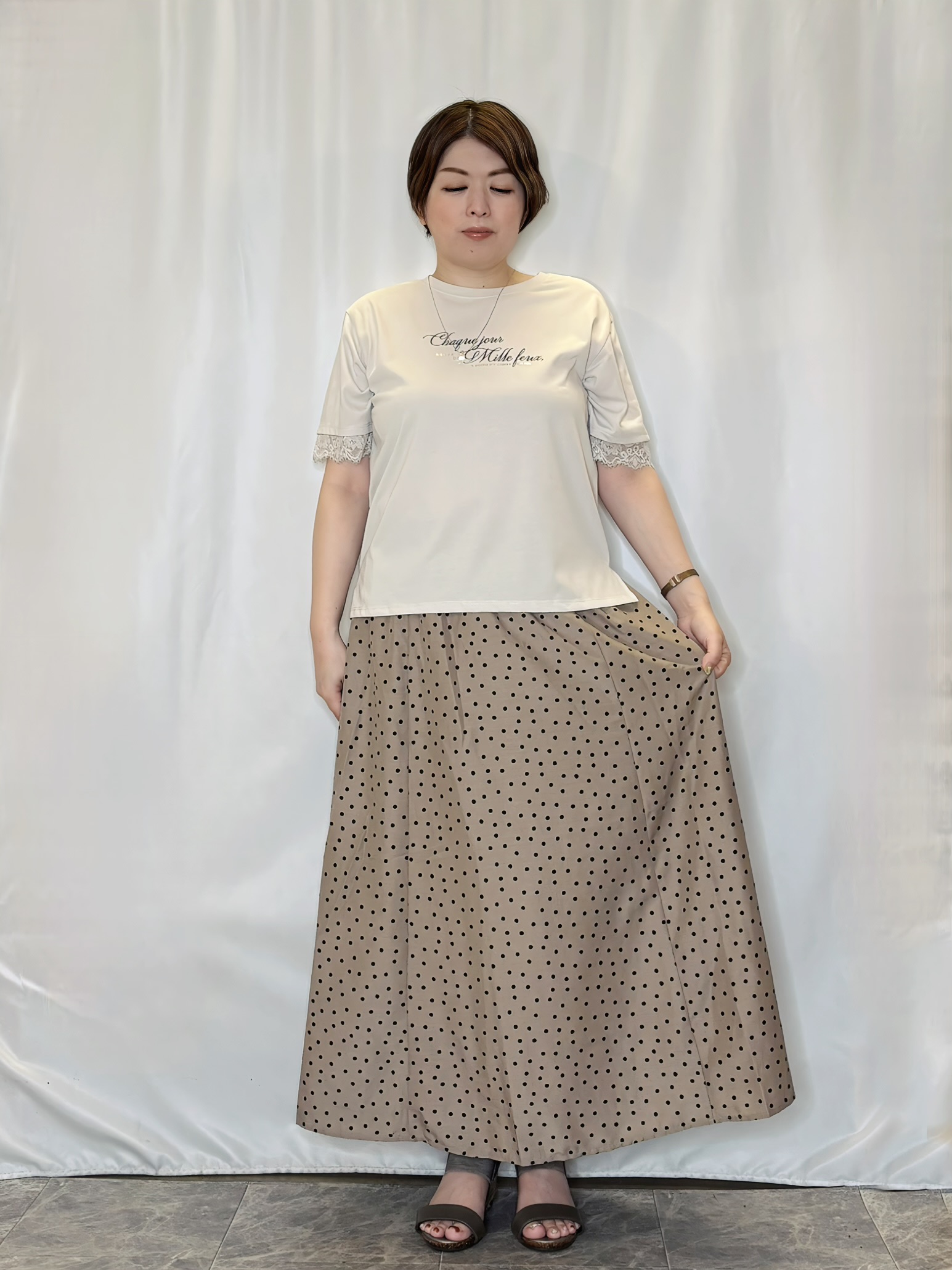たみさんの「SHOO･LA･RUE｜【洗濯機可/S-LL】オンにもオフにも マルチに使えるボタンレスカーディガン」を使ったコーディネート