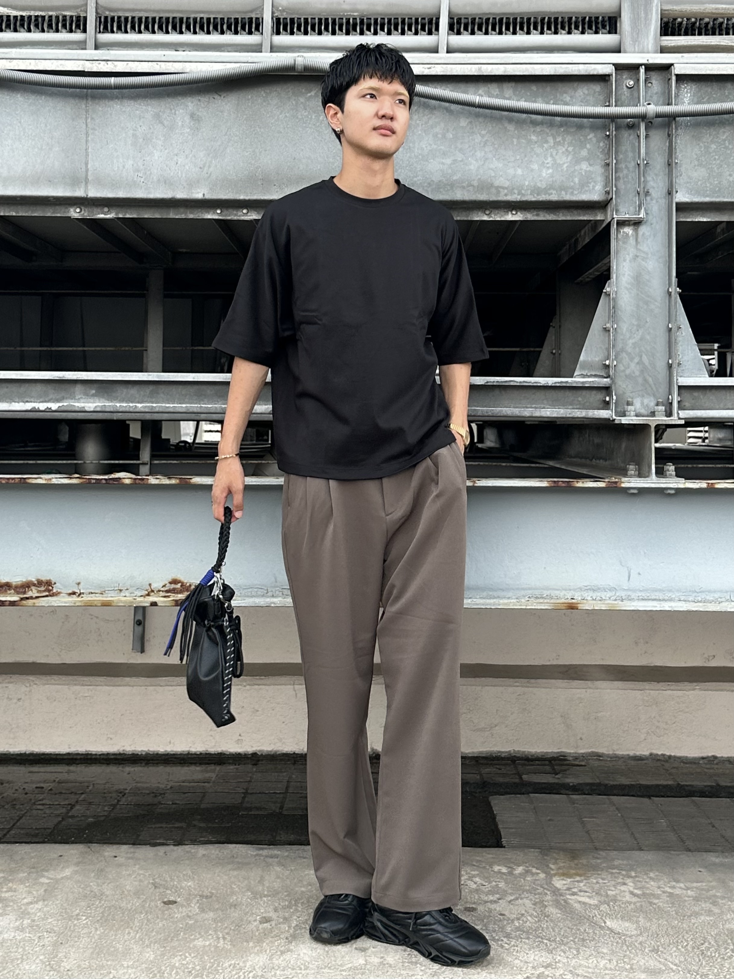 KOHEIさんの「tk.TAKEO KIKUCHI｜◆【防シワ／ストレッチ/セット対応可】smart shiftシリーズ バレルシルエットパンツ」を使ったコーディネート
