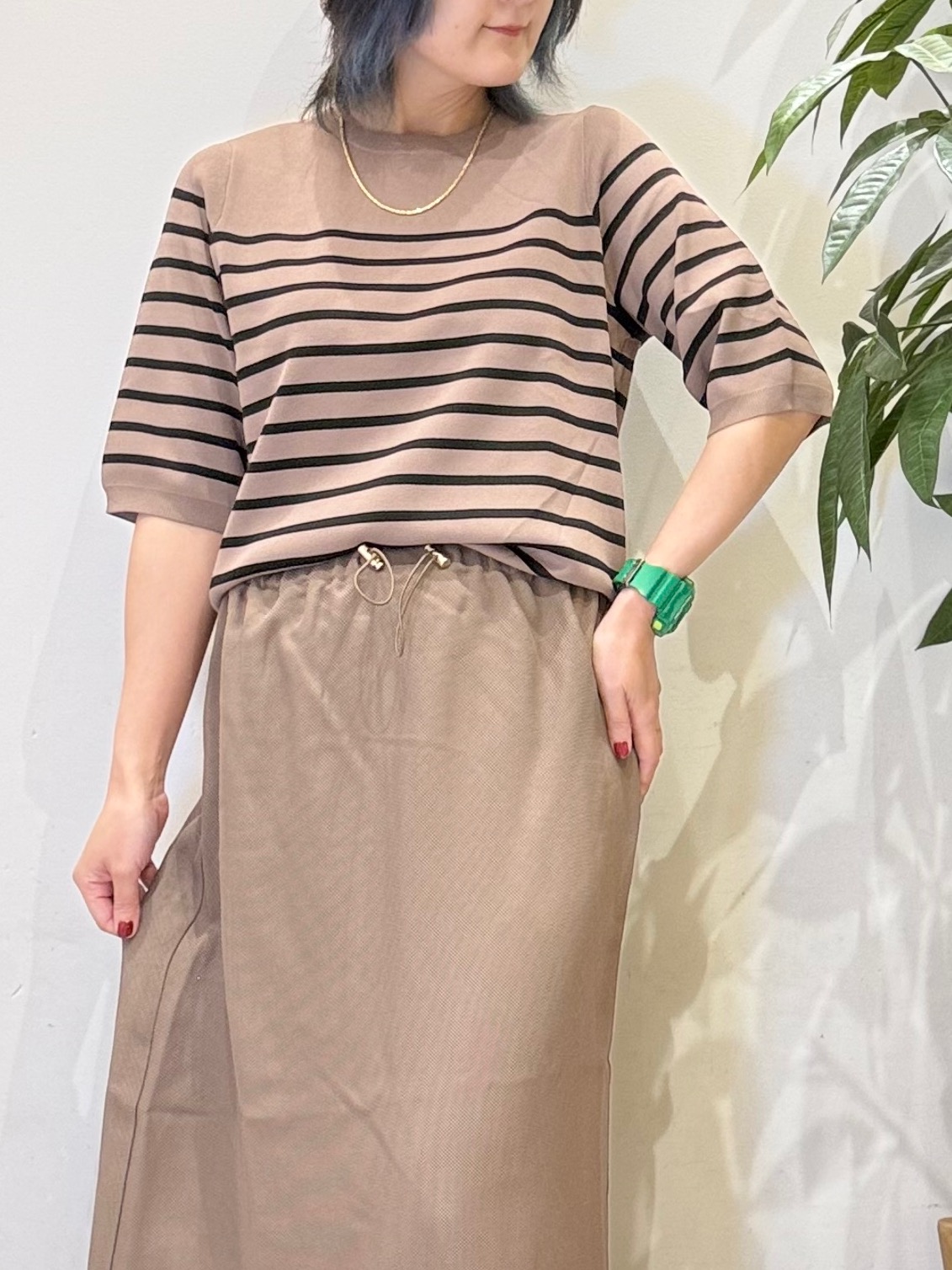 misakiさんの「SHOO･LA･RUE｜【ガンガン洗える/毛玉になりにくい】二の腕見せない 5分袖ニット」を使ったコーディネート