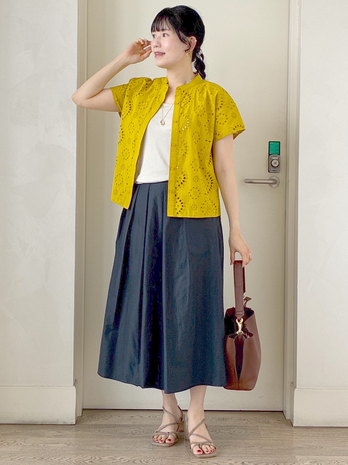 beni_gingerさんの「Reflect｜【通勤◎】カットワーク刺繍レース シャツブラウス」を使ったコーディネート