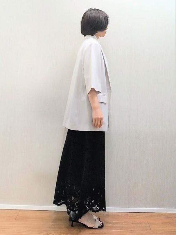 ミズタさんの「UNTITLED｜【秋の通勤羽織/セットアップ可/UVカット】エアリークール半袖ジャケット」を使ったコーディネート