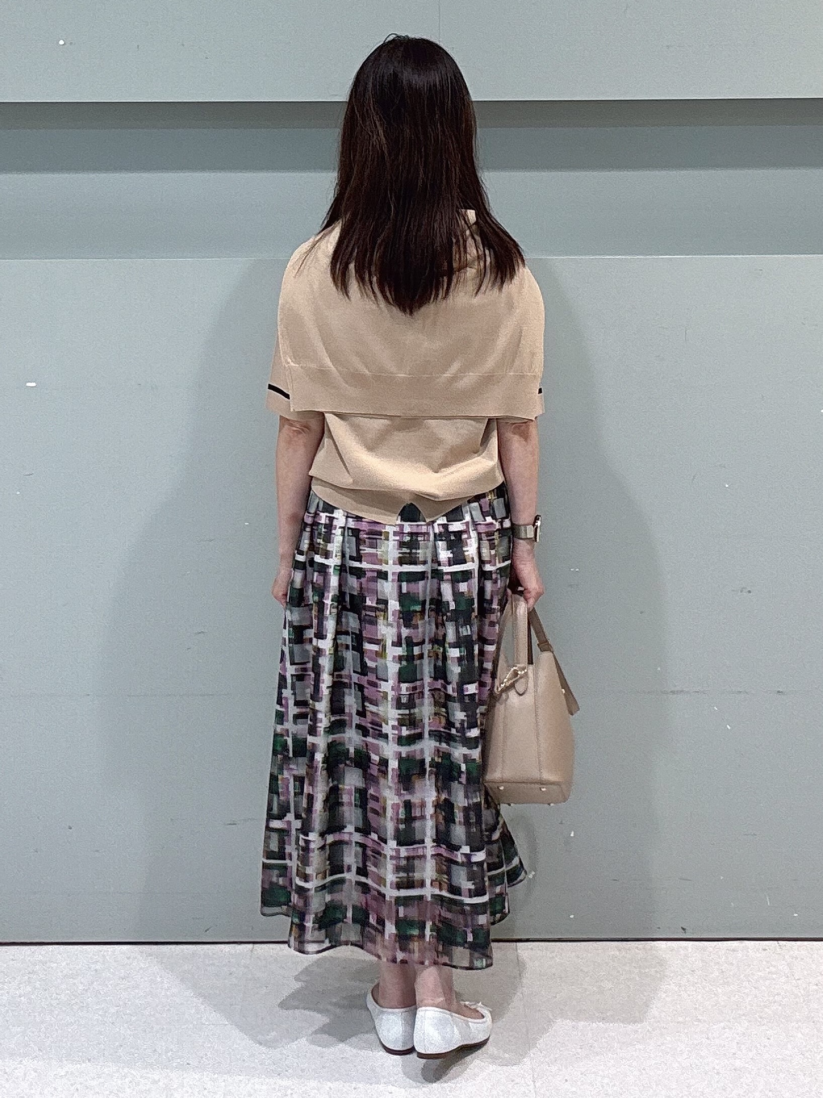 makiさんの「UNTITLED｜【アンサンブル可能/秋羽織り】コンパクトニットカーディガン」を使ったコーディネート