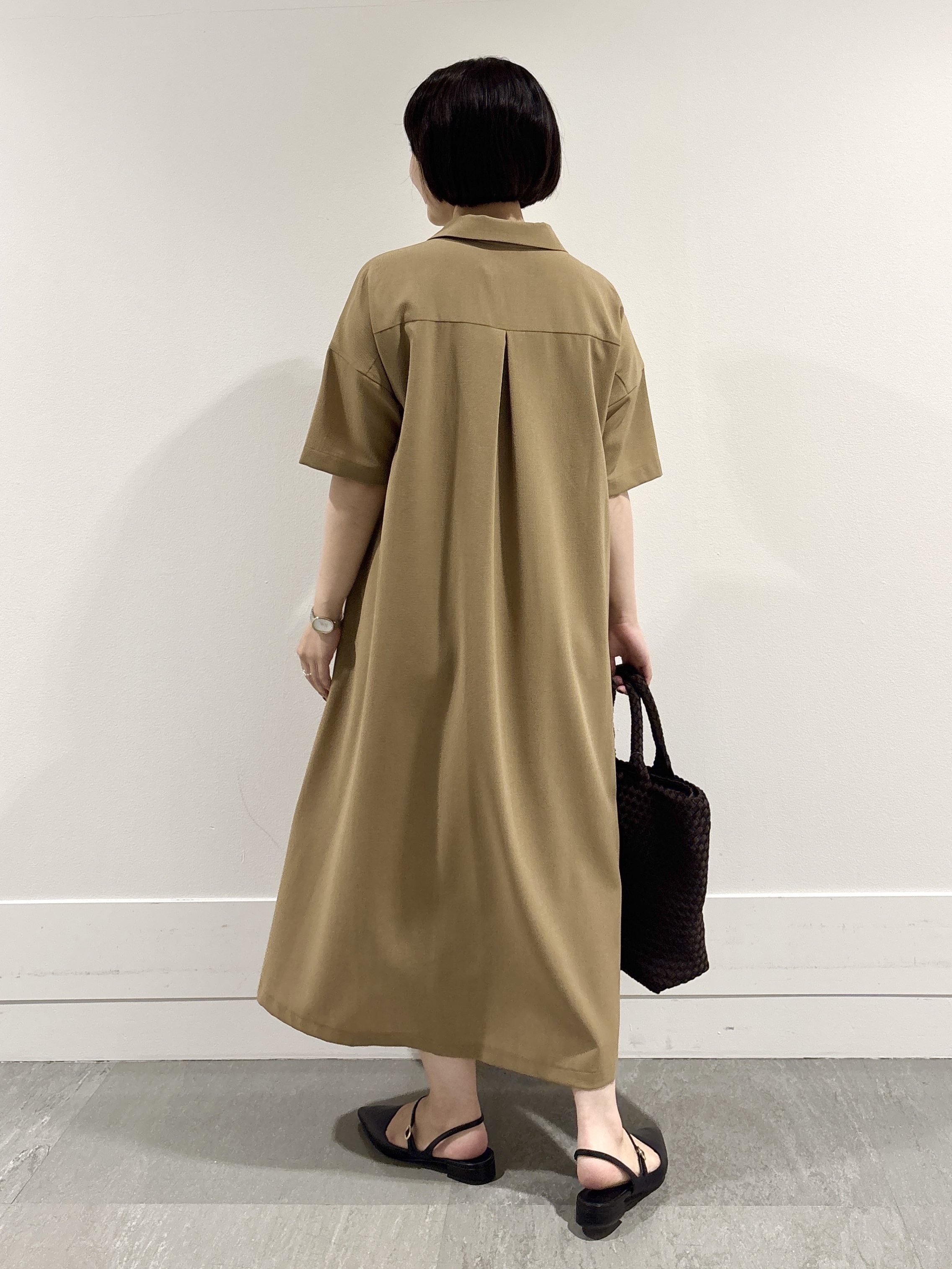 モエカさんの「UNTITLED｜【初秋も活躍/UVカット/接触冷感】エアリークールワンピース」を使ったコーディネート