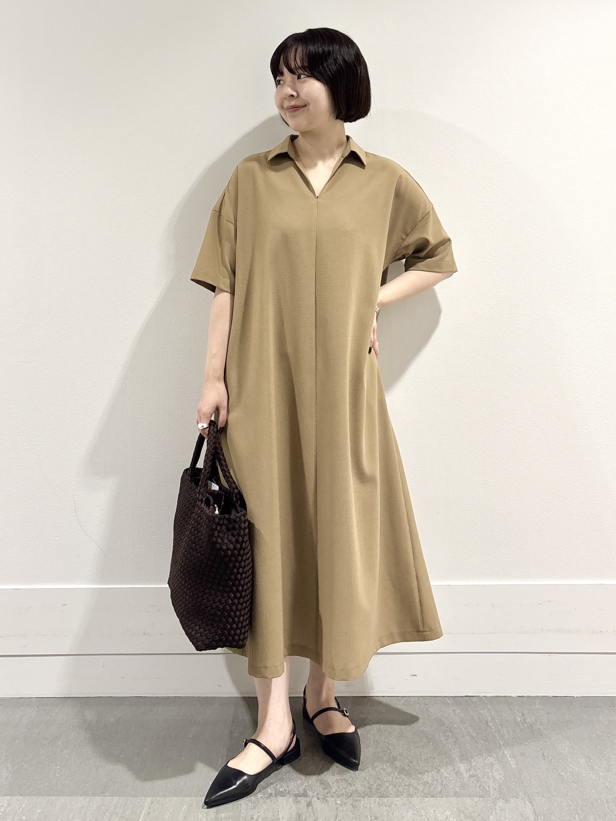 モエカさんの「UNTITLED｜【初秋も活躍/UVカット/接触冷感】エアリークールワンピース」を使ったコーディネート
