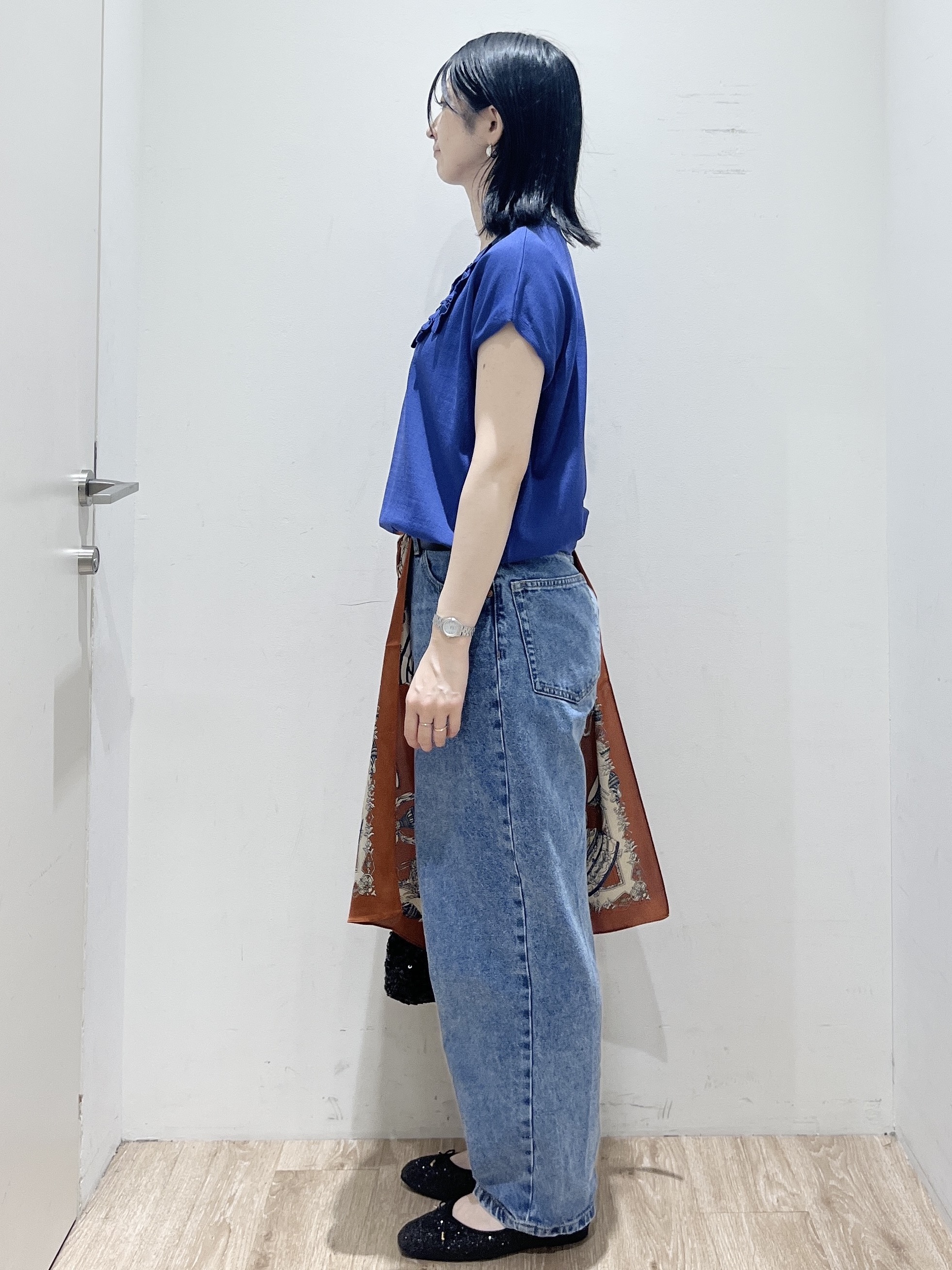 momokoさんの「OPAQUE.CLIP｜【UV】フリルフレンチスリーブニット《接触冷感／洗濯機OK》」を使ったコーディネート