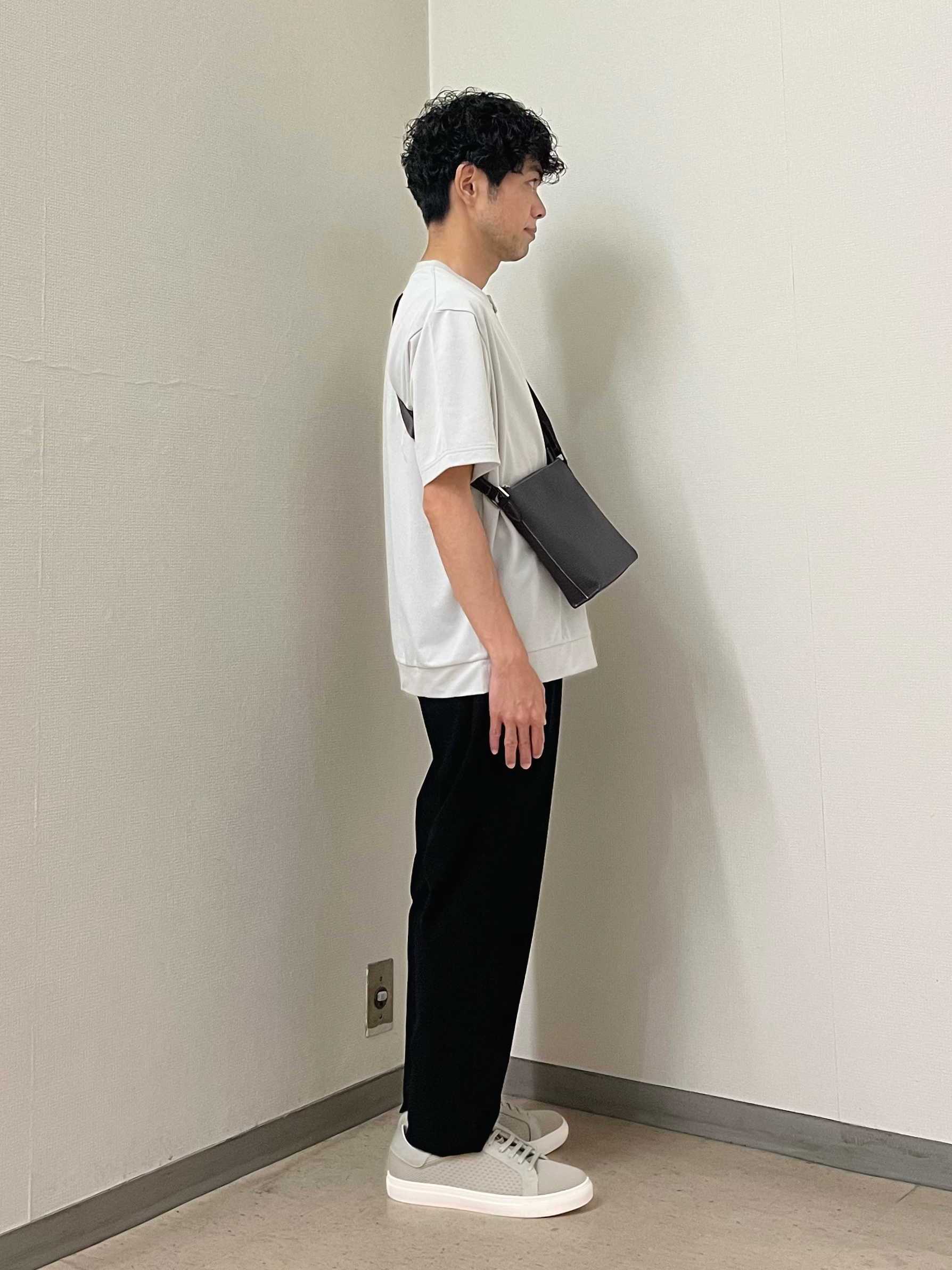 URAさんの「TAKEO KIKUCHI｜リネン ライク 鹿の子 ヘンリー ハーフ ヘンリー ネック」を使ったコーディネート