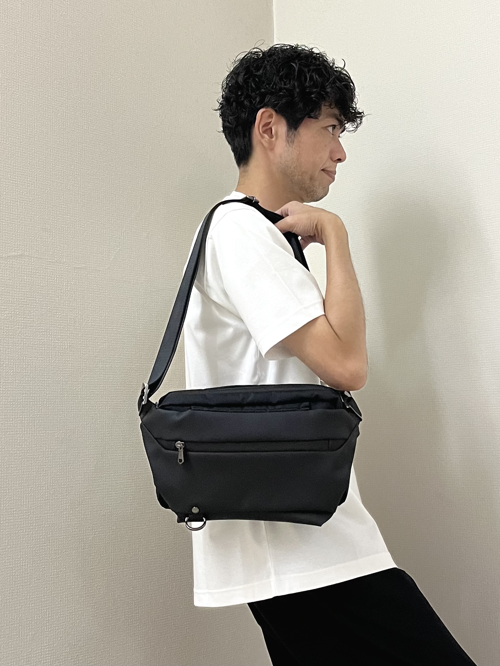 URAさんの「TAKEO KIKUCHI｜マラケシュ フォト Tシャツ」を使ったコーディネート