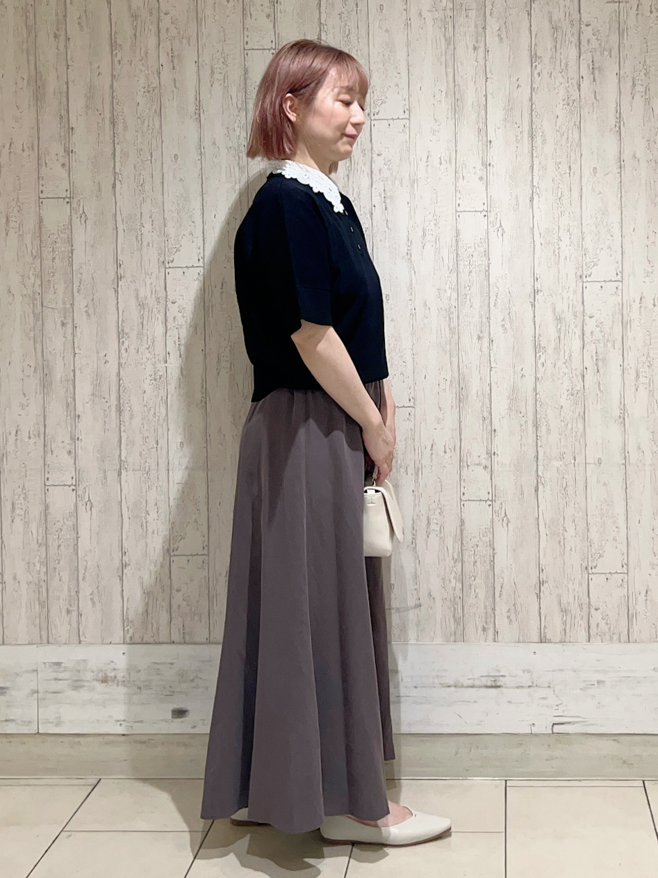 YOSHIMIさんの「index｜【森絵梨佳さん着用】2WAY衿ドッキングニット《洗濯機OK》」を使ったコーディネート