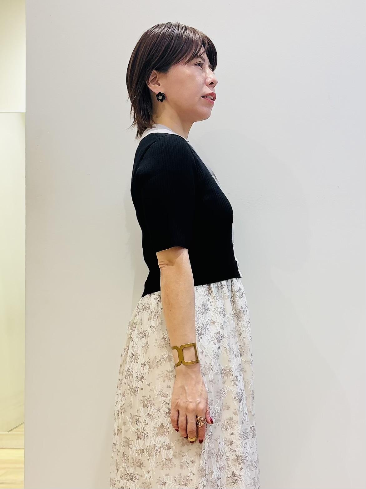 YUKOさんの「index｜花柄ドッキング衿付きワンピース【洗濯機OK】」を使ったコーディネート