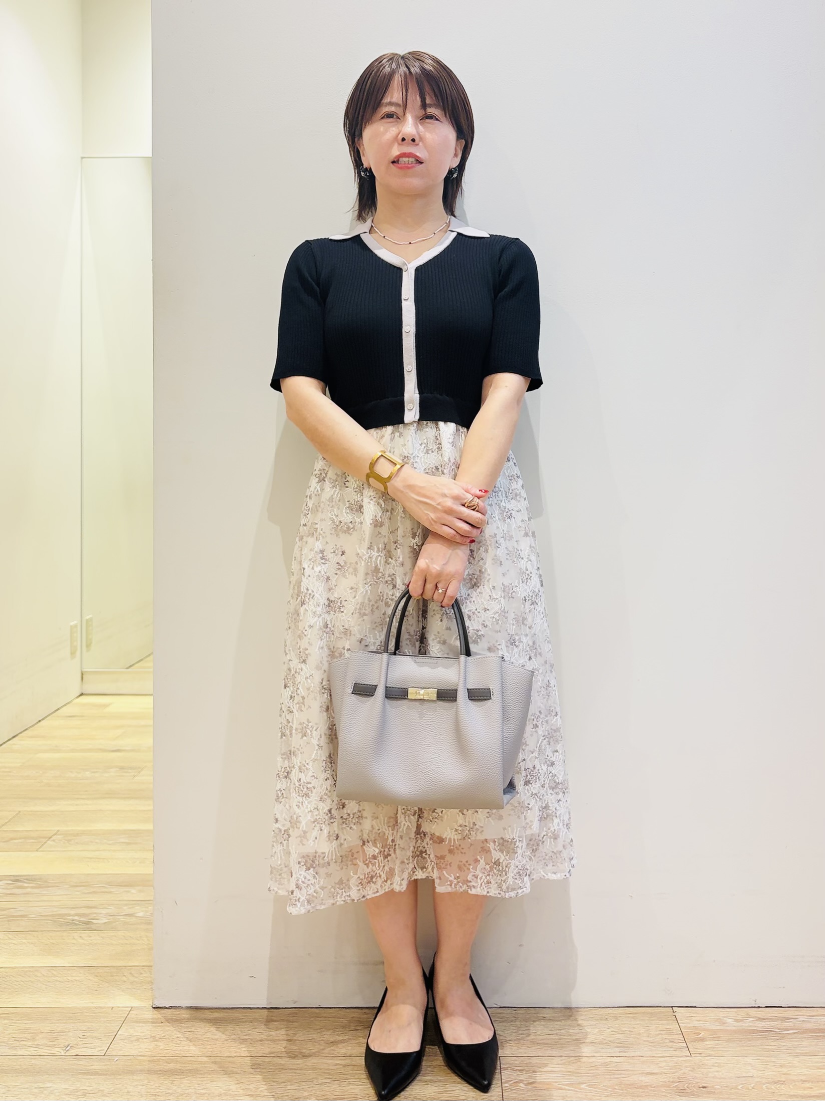 YUKOさんの「index｜花柄ドッキング衿付きワンピース【洗濯機OK】」を使ったコーディネート