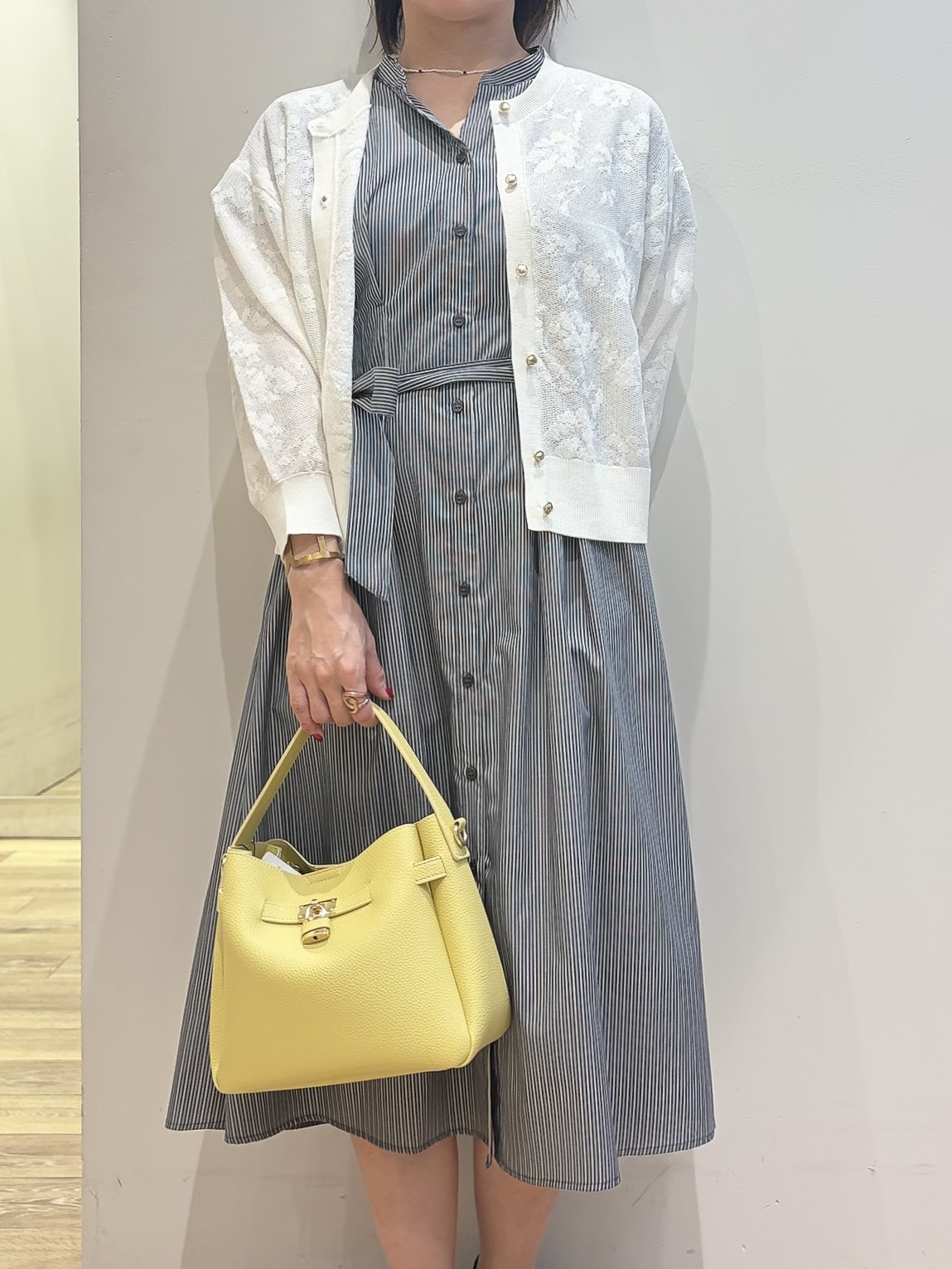 YUKOさんの「index｜【８色展開】柄アソートシアーカーディガン《洗濯機OK》」を使ったコーディネート