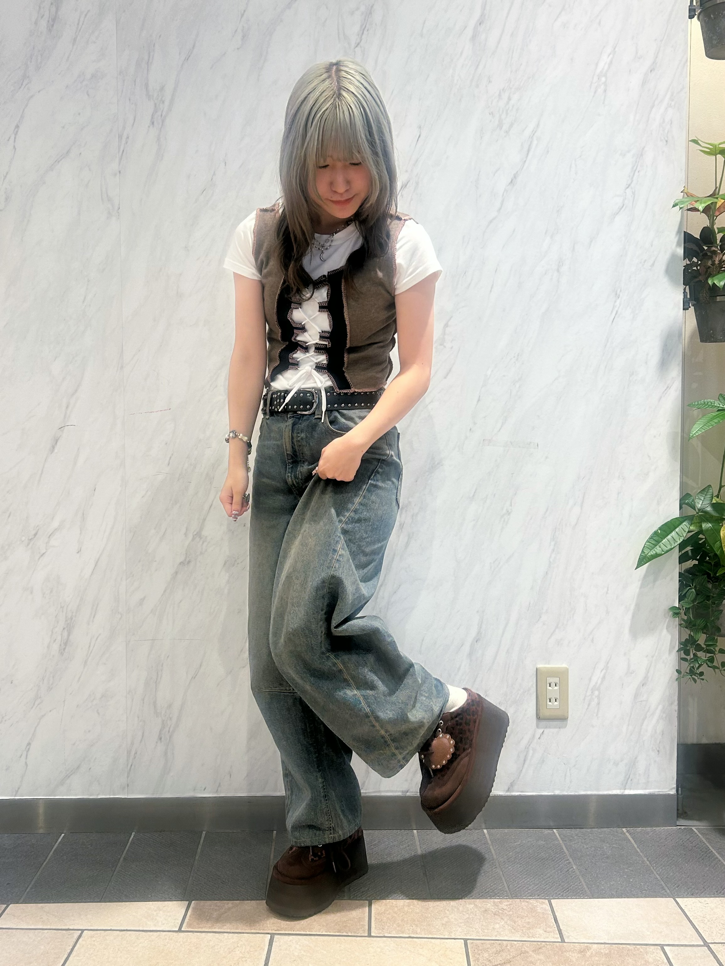 miyuさんの「ESPERANZA｜ハートチャーム付き厚底サボスニーカー」を使ったコーディネート