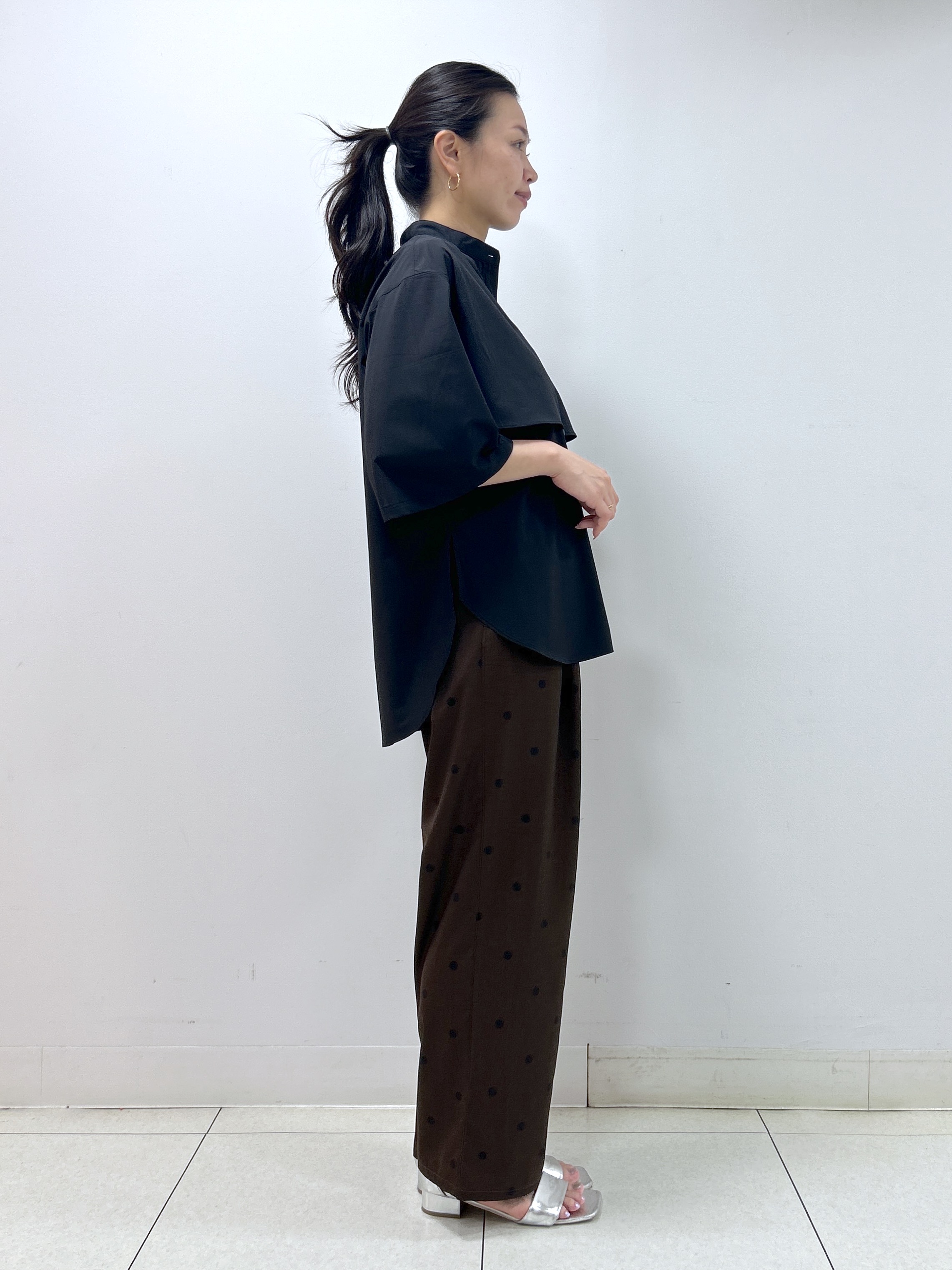 Kaiさんの「Dessin｜多機能素材バンドカラーシャツ」を使ったコーディネート