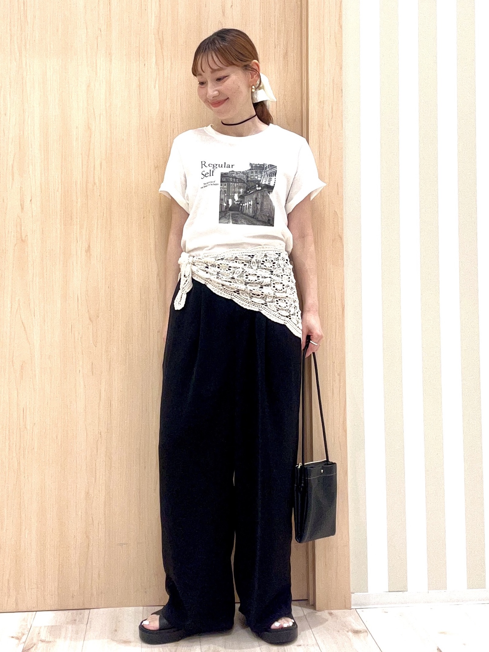 ririさんの「SHOO･LA･RUE｜【S-LL/洗濯機可】大人のベーシックカラープリントTシャツ」を使ったコーディネート