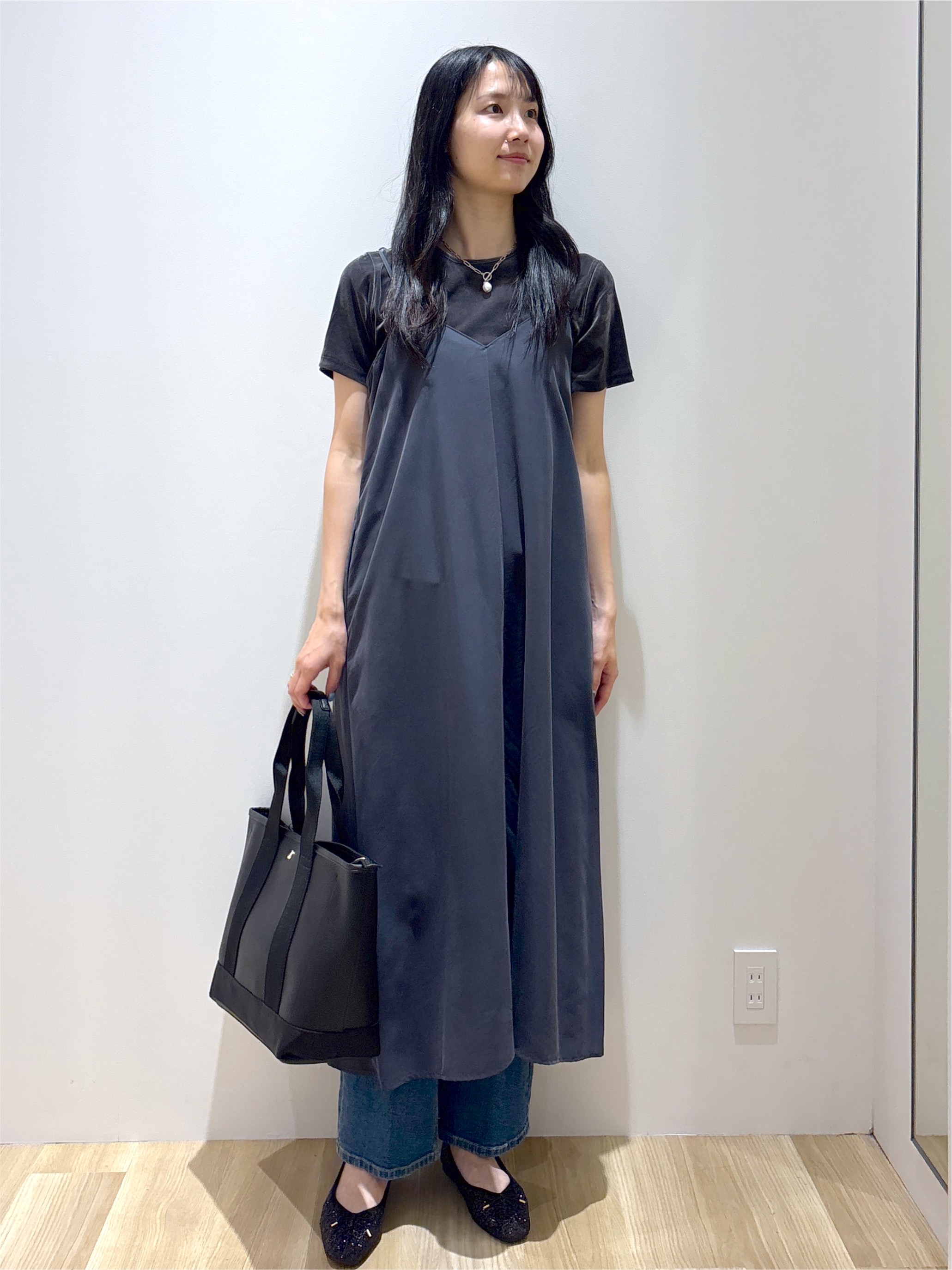 sachikoさんの「OPAQUE.CLIP｜【接触冷感】サテンキャミワンピース《前後2WAY／洗濯機OK》」を使ったコーディネート
