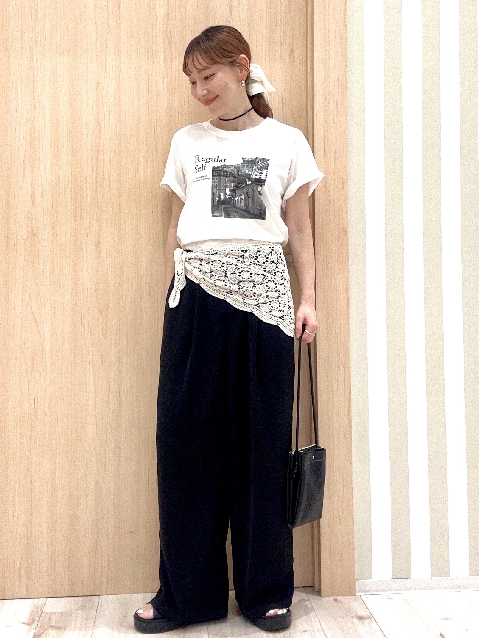 ririさんの「SHOO･LA･RUE｜【S-LL/洗濯機可】大人のベーシックカラープリントTシャツ」を使ったコーディネート