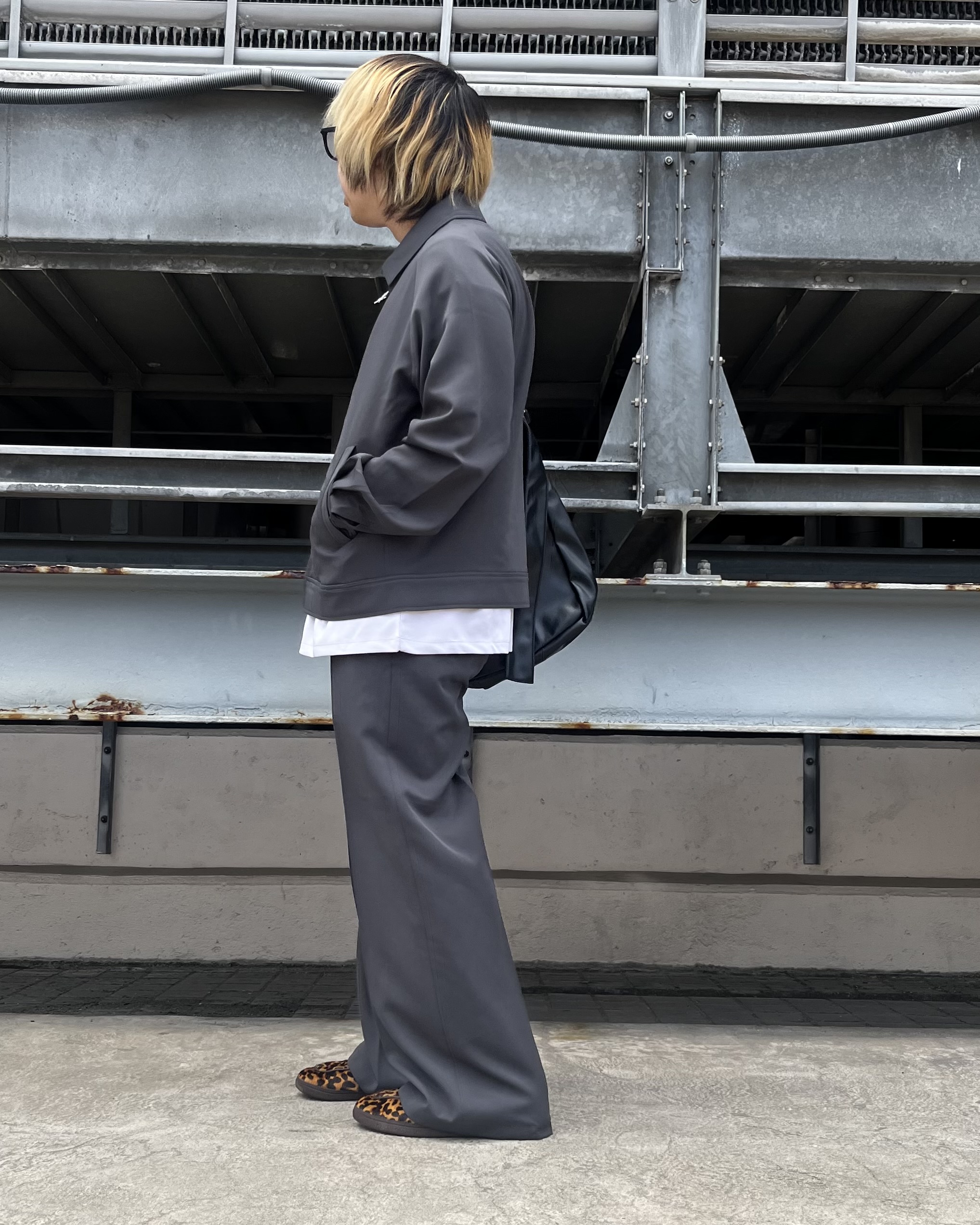 taigaさんの「tk.TAKEO KIKUCHI｜◆【防シワ／ストレッチ/セット対応可】smart shift series ジップブルゾン」を使ったコーディネート
