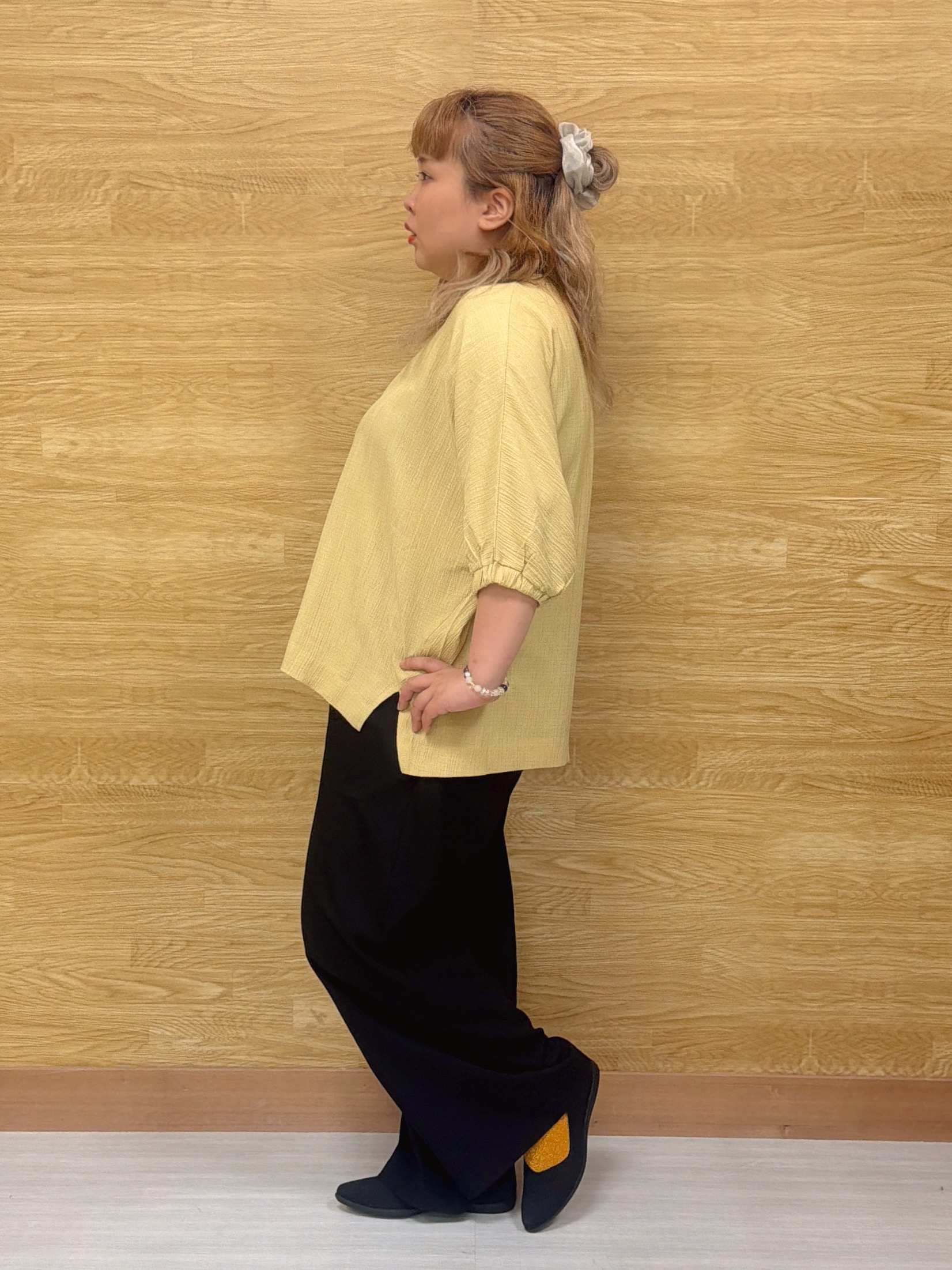 ぁむさんの「SHOO･LA･RUE｜【インせず着られる/洗濯後しわになりにくい】しぼしぼドルマンブラウス」を使ったコーディネート