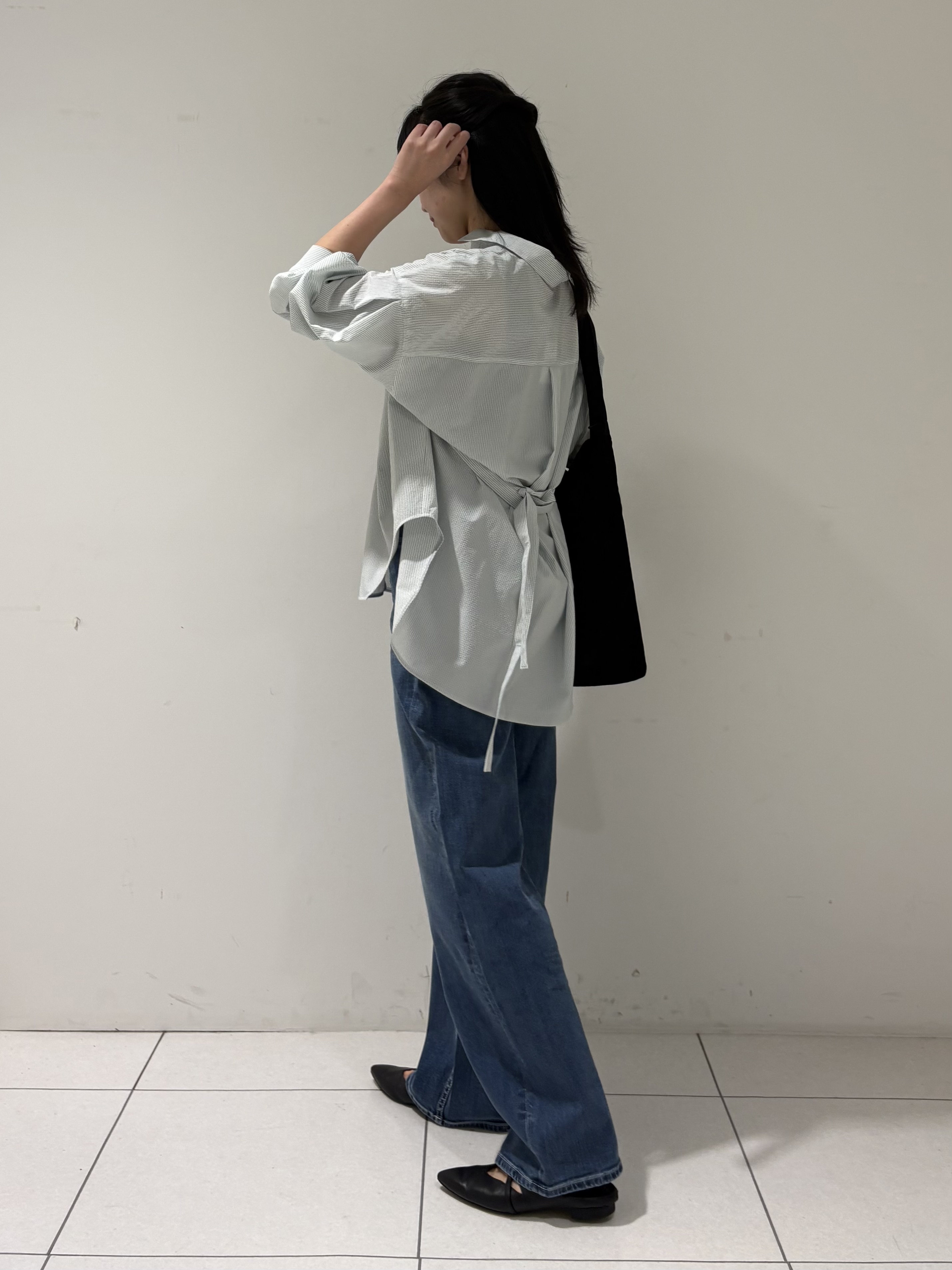 momokoさんの「INDIVI｜【洗える／UVケア／ベルト付】サッカー素材シャツ」を使ったコーディネート