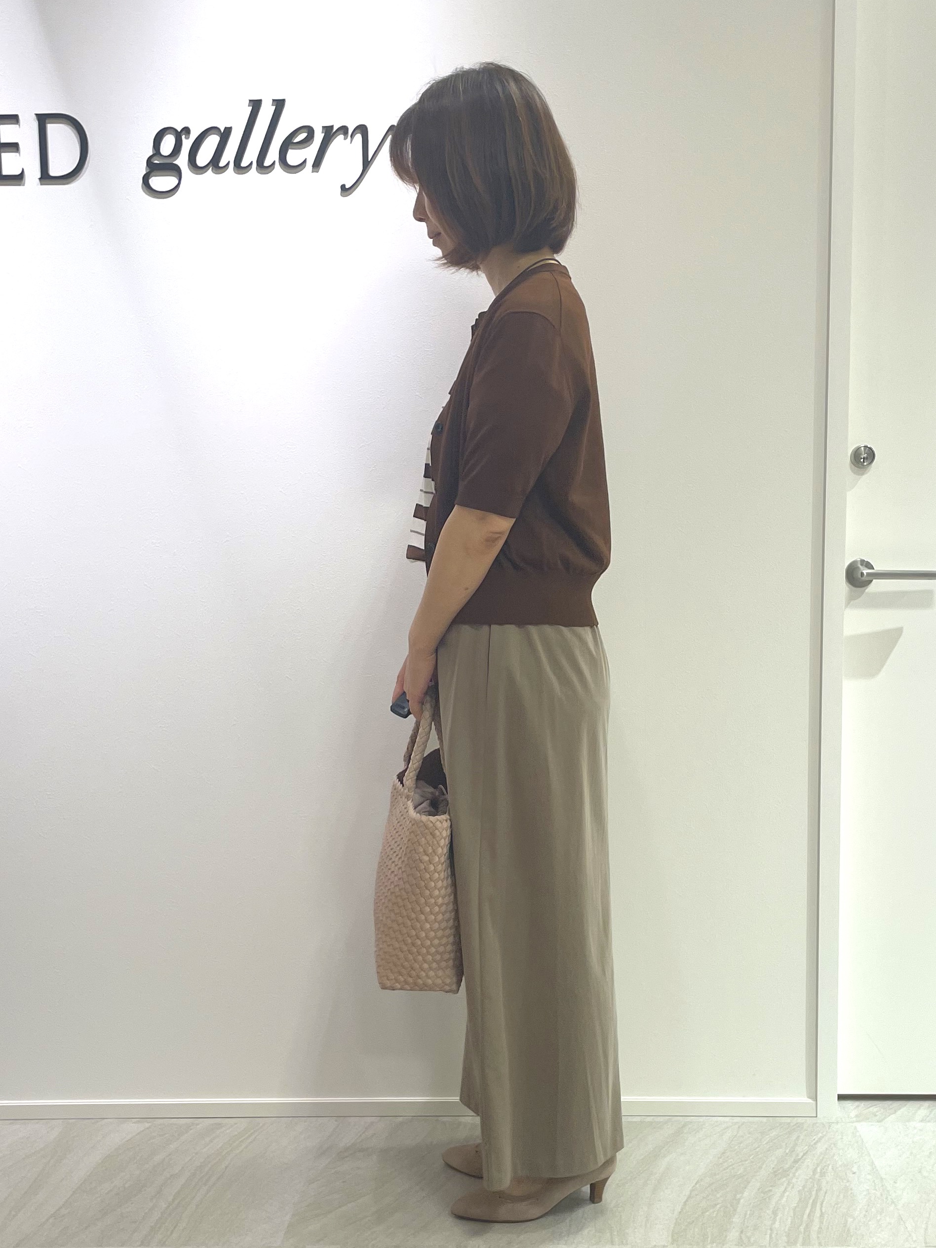 hanaさんの「UNTITLED｜【すっきり秋羽織り/前開きボタン】ドライタッチ5分袖カーディガン」を使ったコーディネート