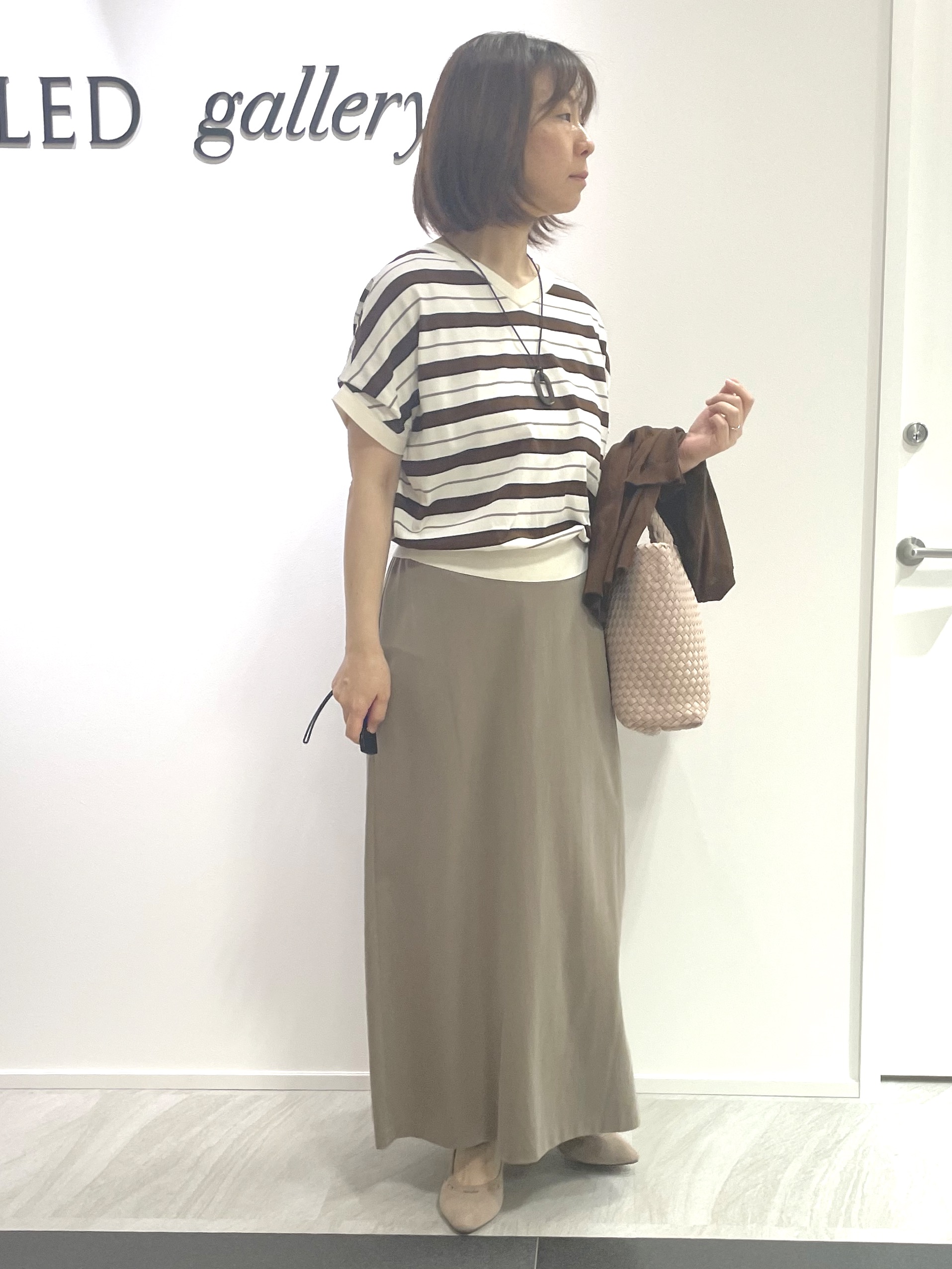 hanaさんの「UNTITLED｜【すっきり秋羽織り/前開きボタン】ドライタッチ5分袖カーディガン」を使ったコーディネート