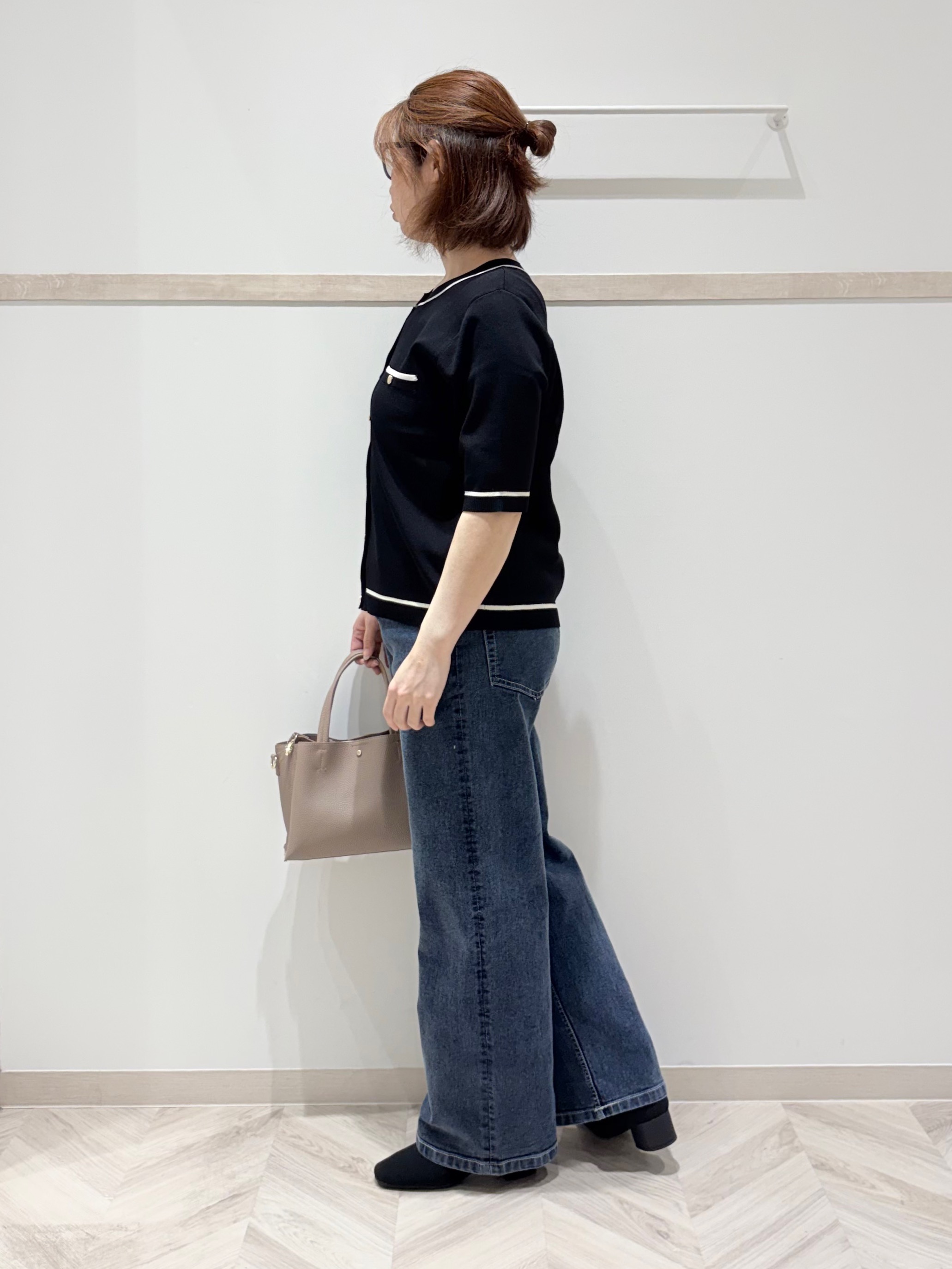 c_h_i_k_aさんの「SHOO･LA･RUE｜【UV/S-LL/洗濯機可】毛玉になりにくい 配色5分袖カーディガン」を使ったコーディネート