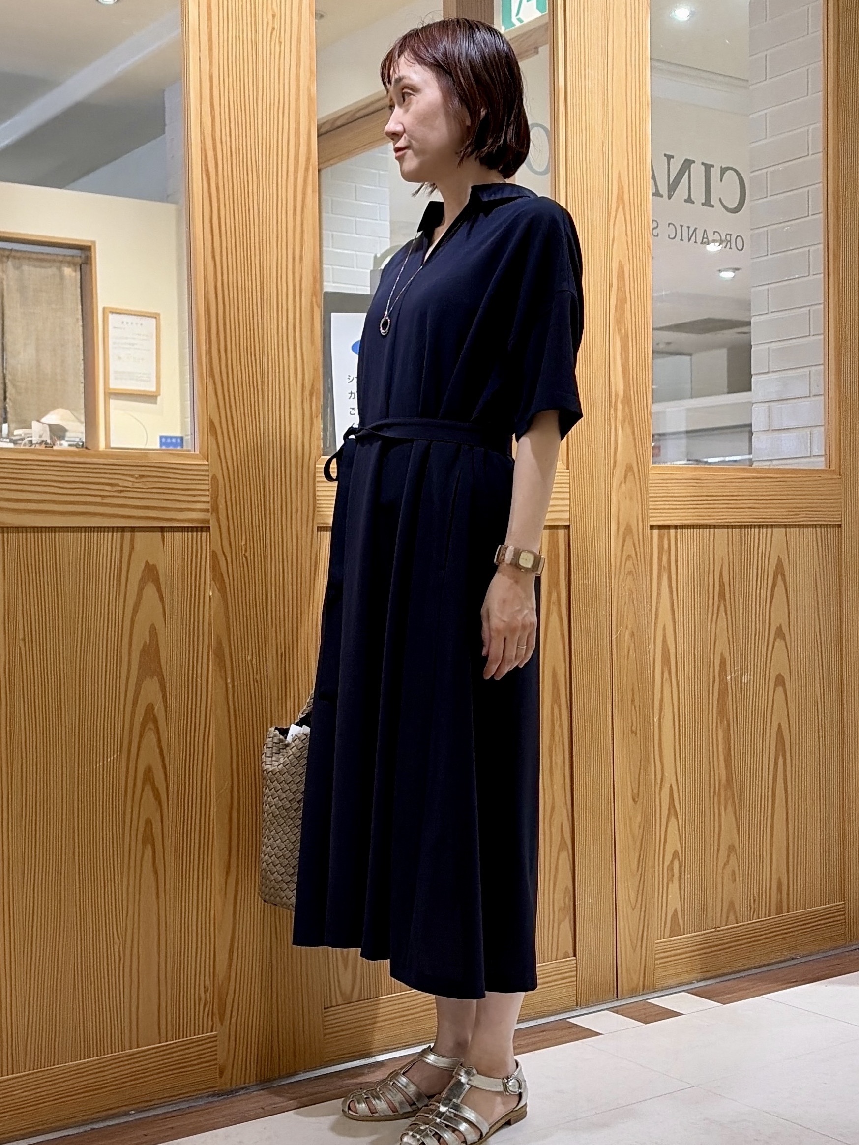 ゆうさんの「UNTITLED｜【初秋も活躍/UVカット/接触冷感】エアリークールワンピース」を使ったコーディネート