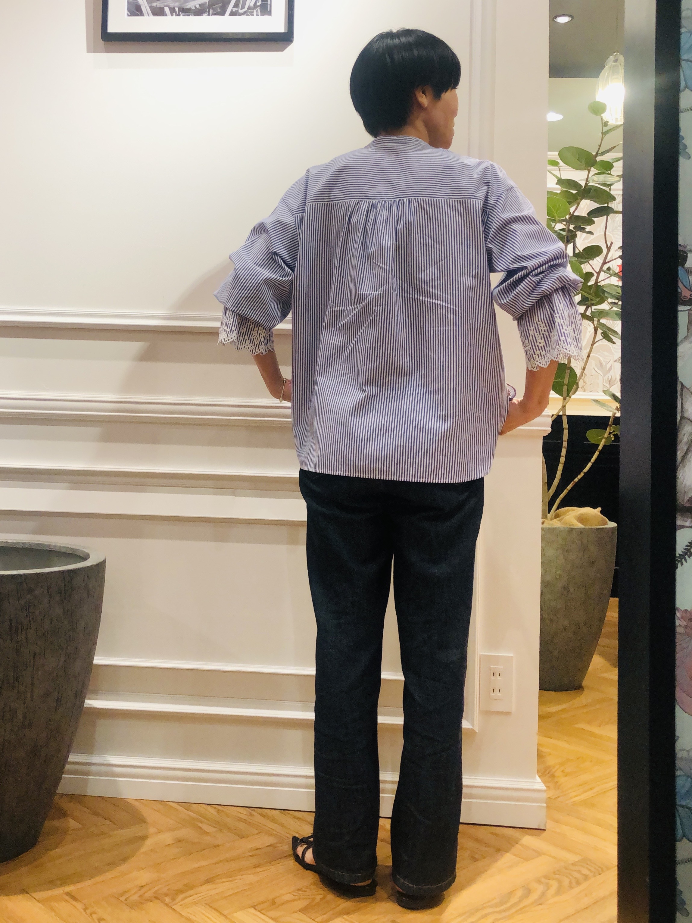OGATAさんの「DRESSTERIOR｜【STORY11月号掲載】エンブロイダリーカフスシャツ」を使ったコーディネート