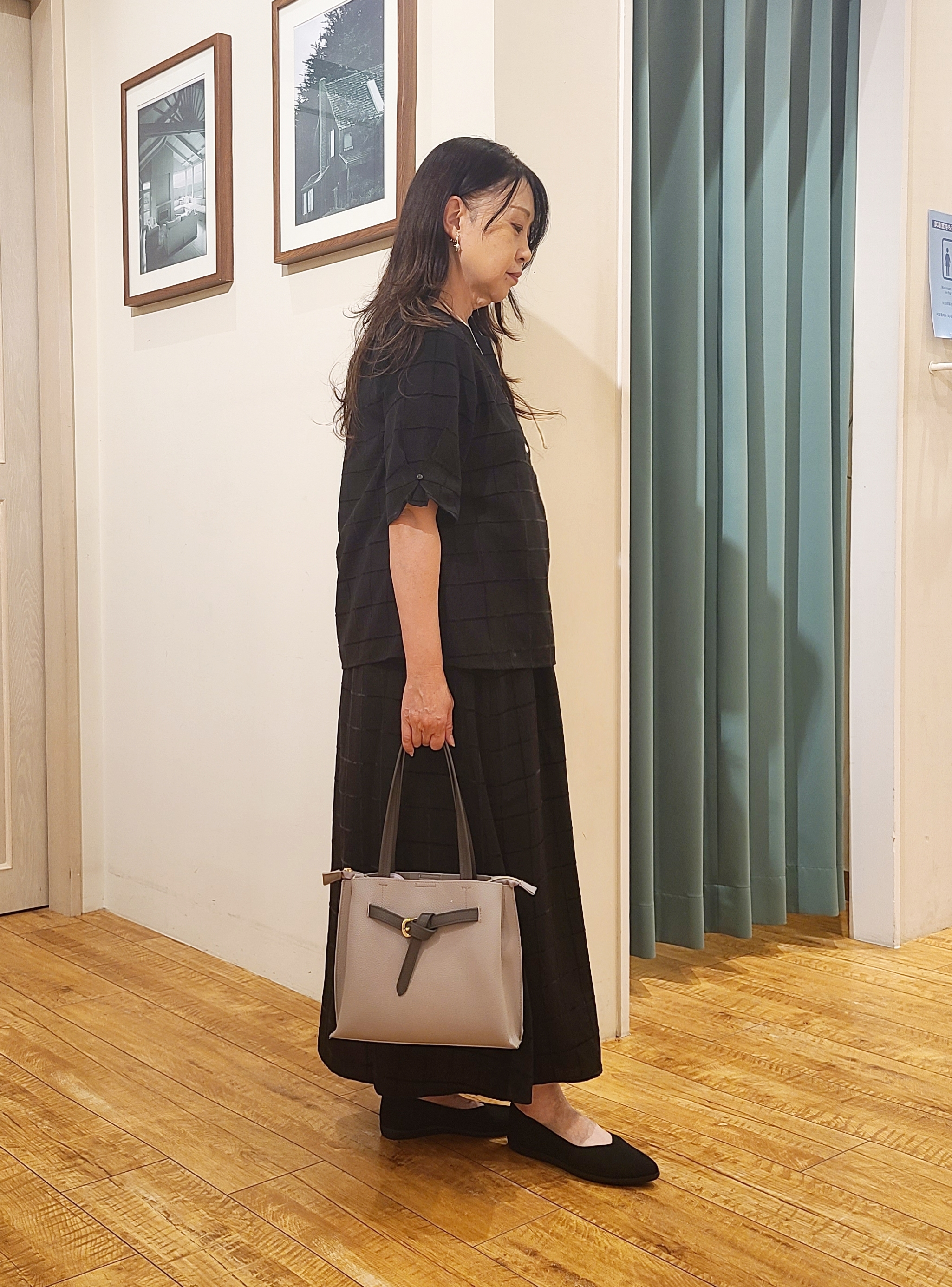 ポンタさんの「SHOO･LA･RUE｜【セットアップ可/S-LL】1枚で秋気分 モールチェックタックスリーブ ブラウス」を使ったコーディネート