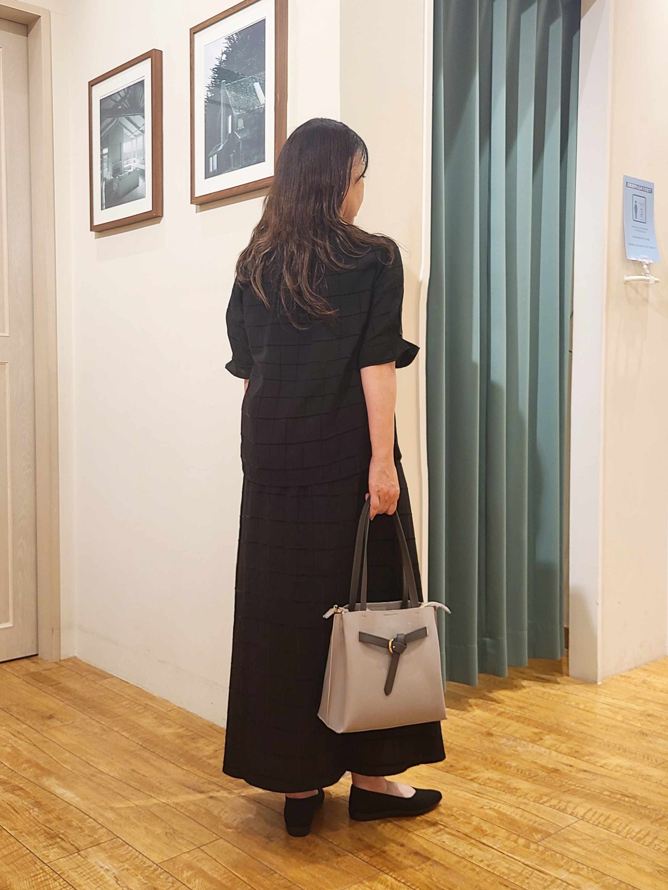 ポンタさんの「SHOO･LA･RUE｜【セットアップ可/S-LL】1枚で秋気分 モールチェックタックスリーブ ブラウス」を使ったコーディネート