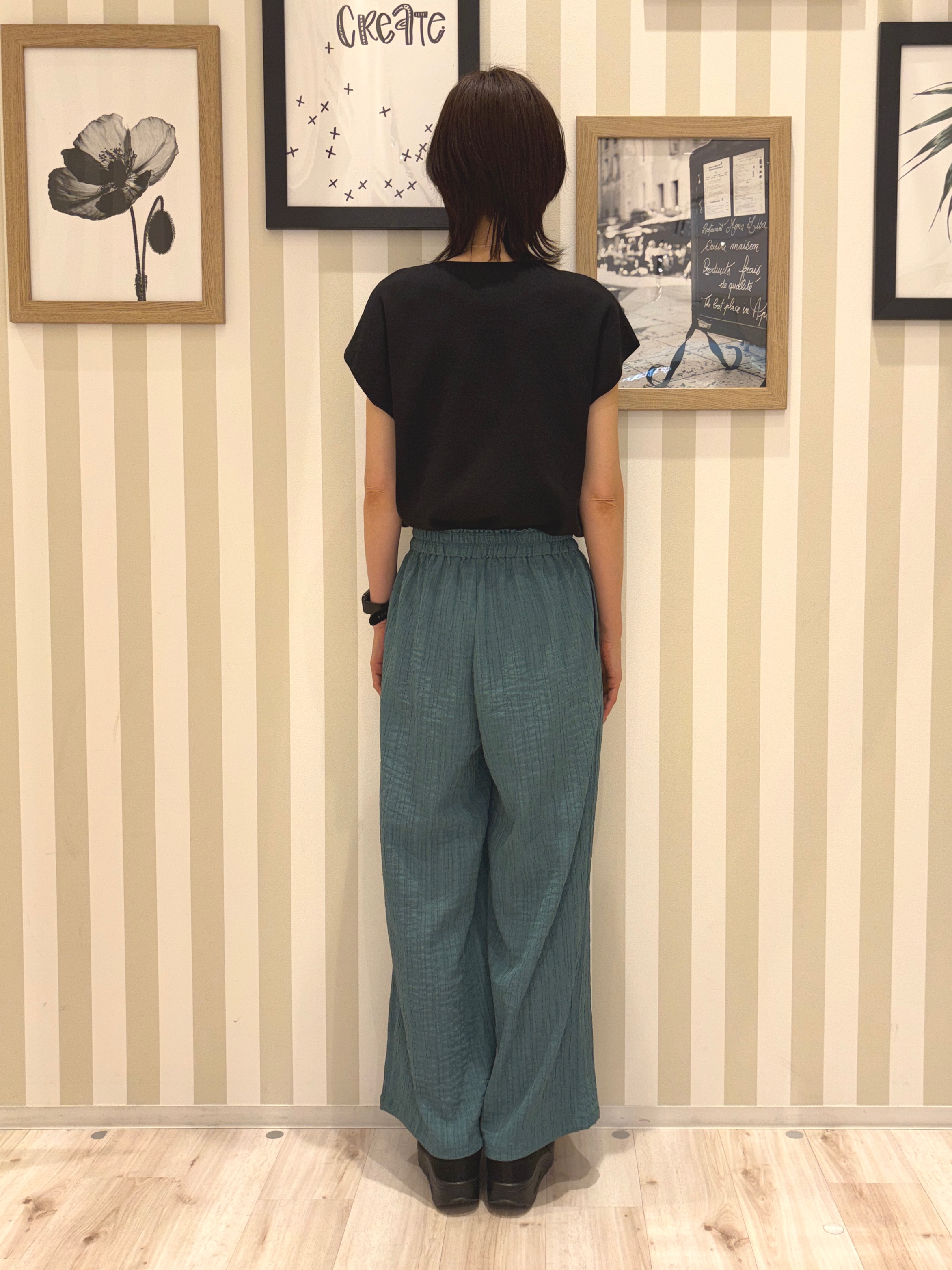 たまごがにさんの「SHOO･LA･RUE｜【洗濯機可/S-LL】インせず着られる 大人シンプルニット」を使ったコーディネート