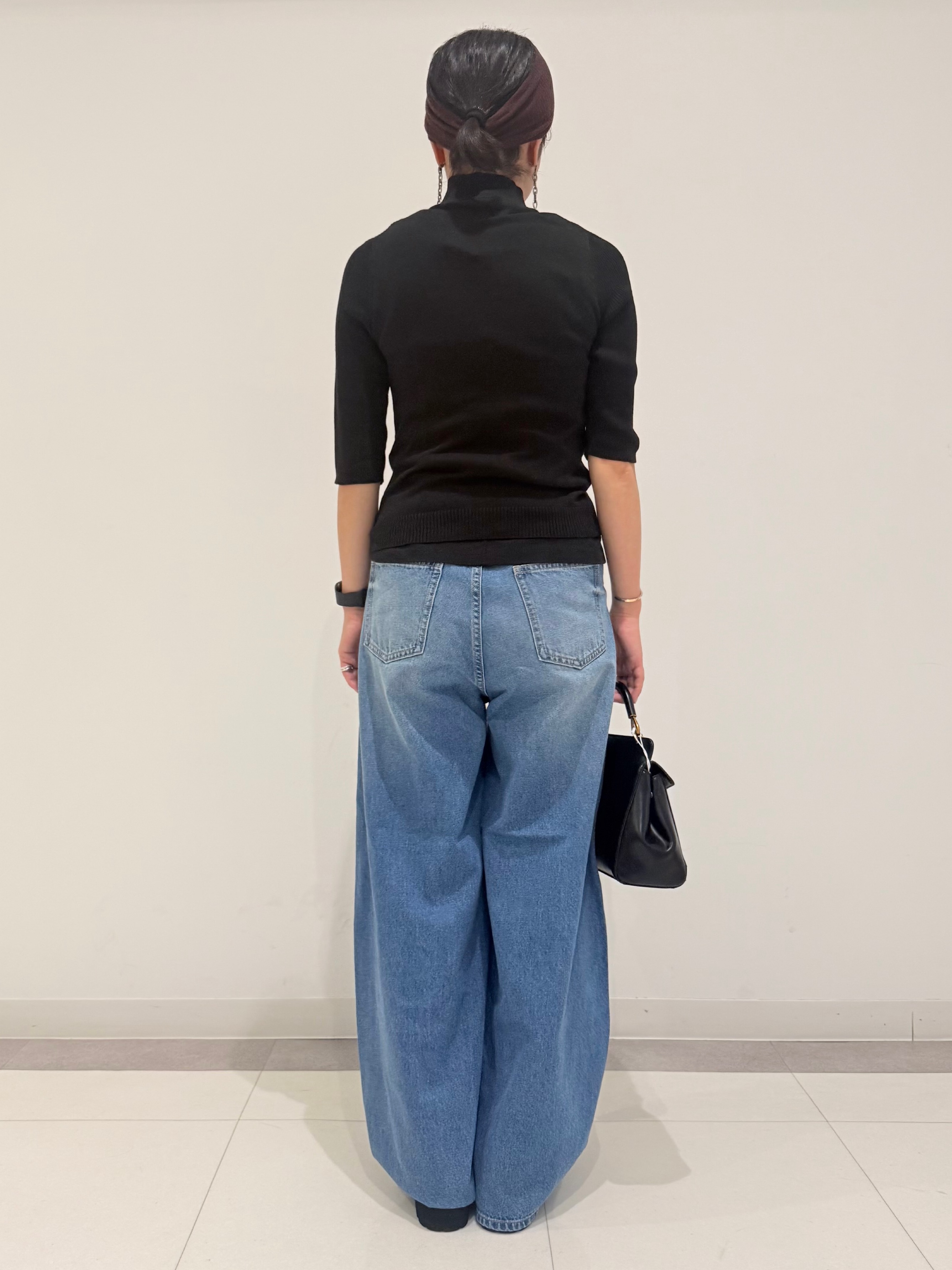 MIYAKAWAさんの「DRESSTERIOR｜【接触冷感】クールタッチ ハーフスリーブニット」を使ったコーディネート