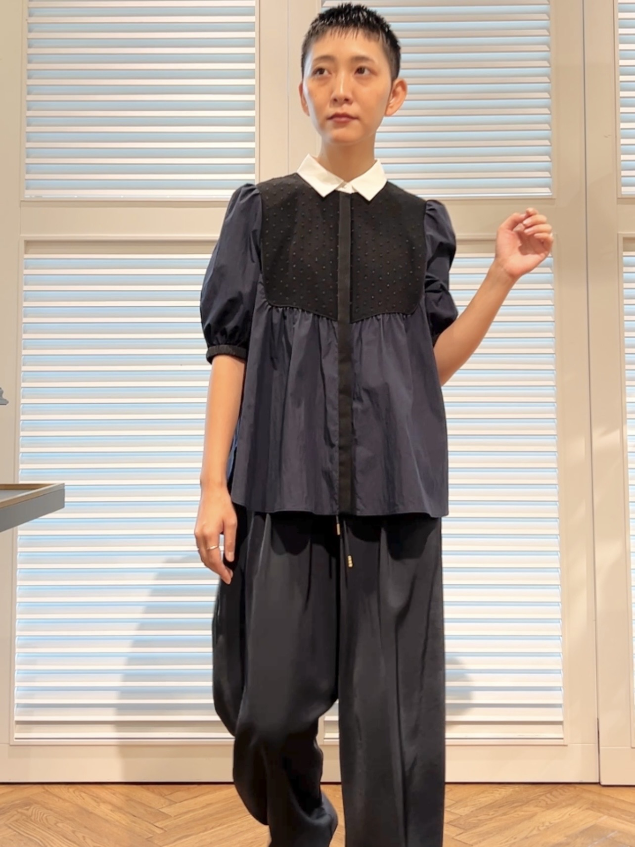 OCHIAIさんの「DRESSTERIOR｜【着映え】ブザム チュニックブラウス」を使ったコーディネート