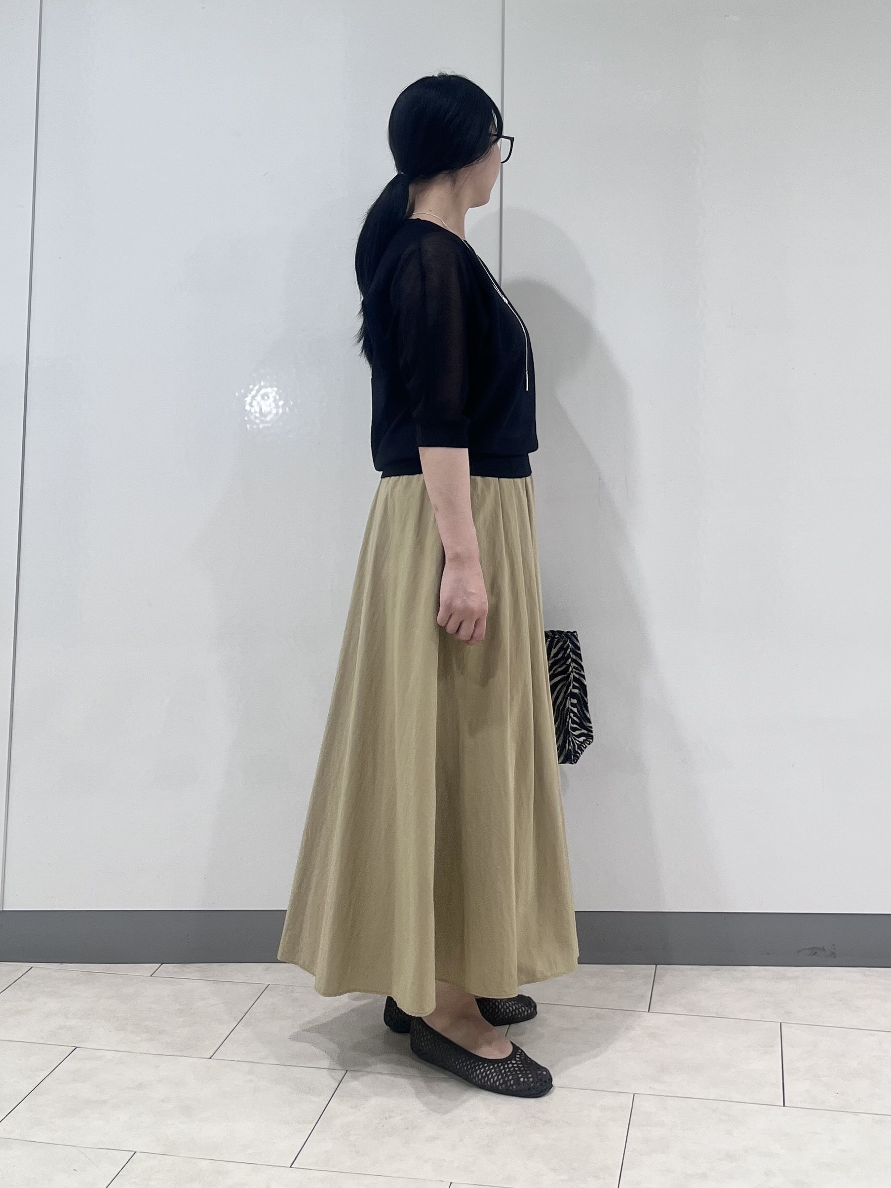 hasuさんの「INDIVI｜【体型カバー／洗える】シアードルマンニット」を使ったコーディネート