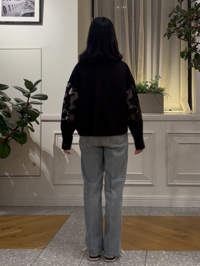 Lilyさんの「DRESSTERIOR｜【着映え】シアーレーススリーブ ピンタック クロップドシャツ」を使ったコーディネート